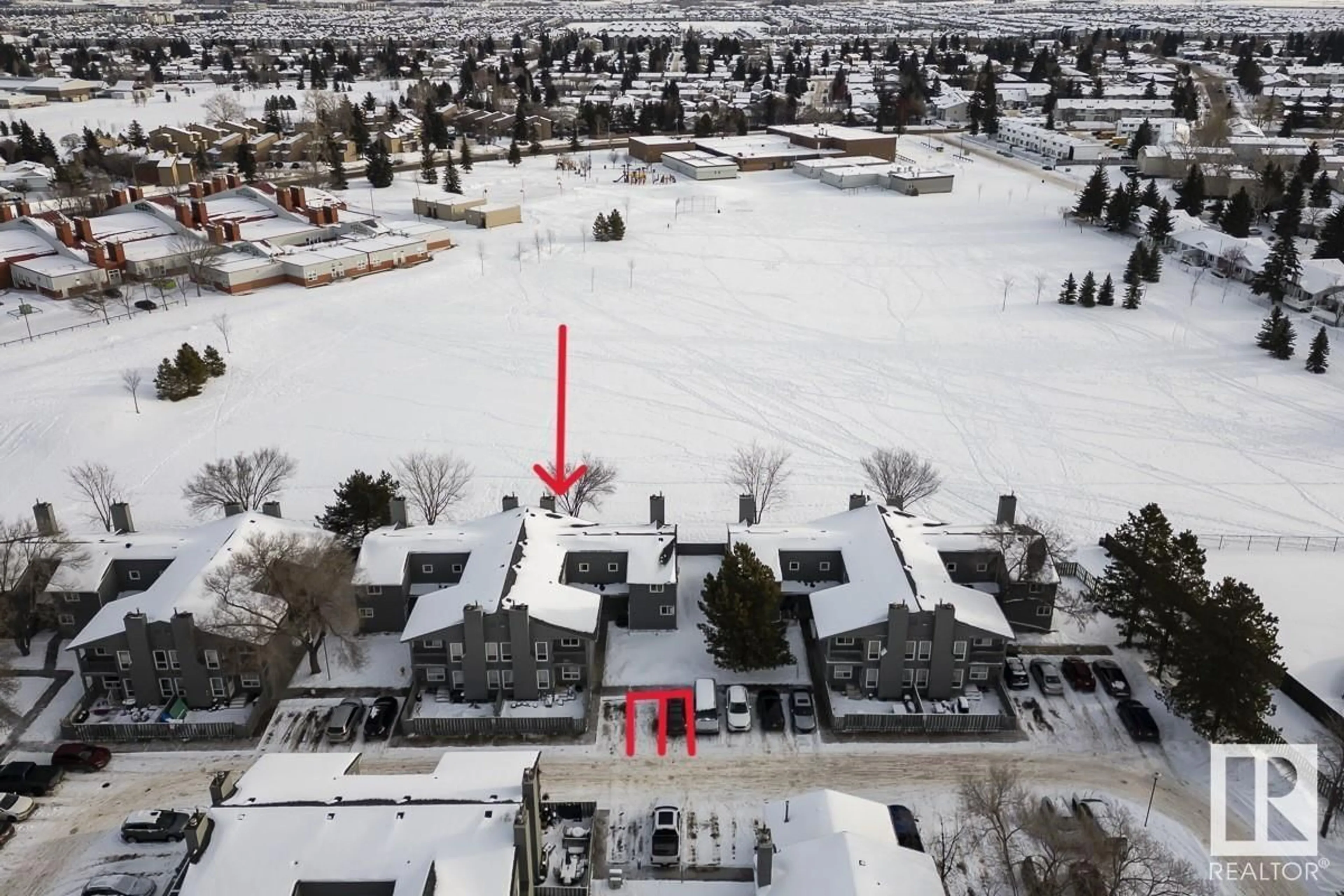 A pic from outside/outdoor area/front of a property/back of a property/a pic from drone, unknown for #14 4610 17 AV NW, Edmonton Alberta T6L5T1