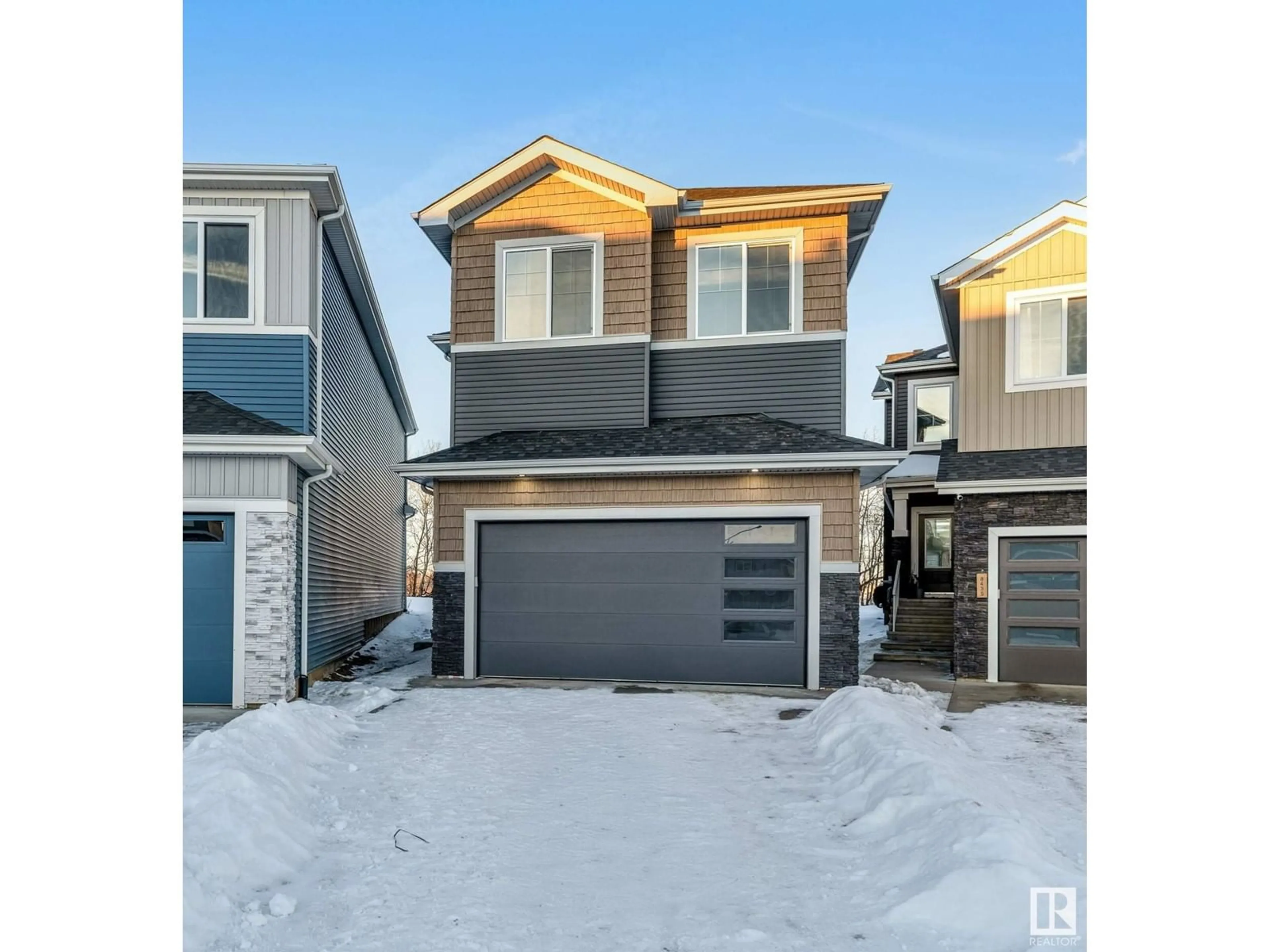 Unknown for 8432 228 ST NW, Edmonton Alberta T5T4B4