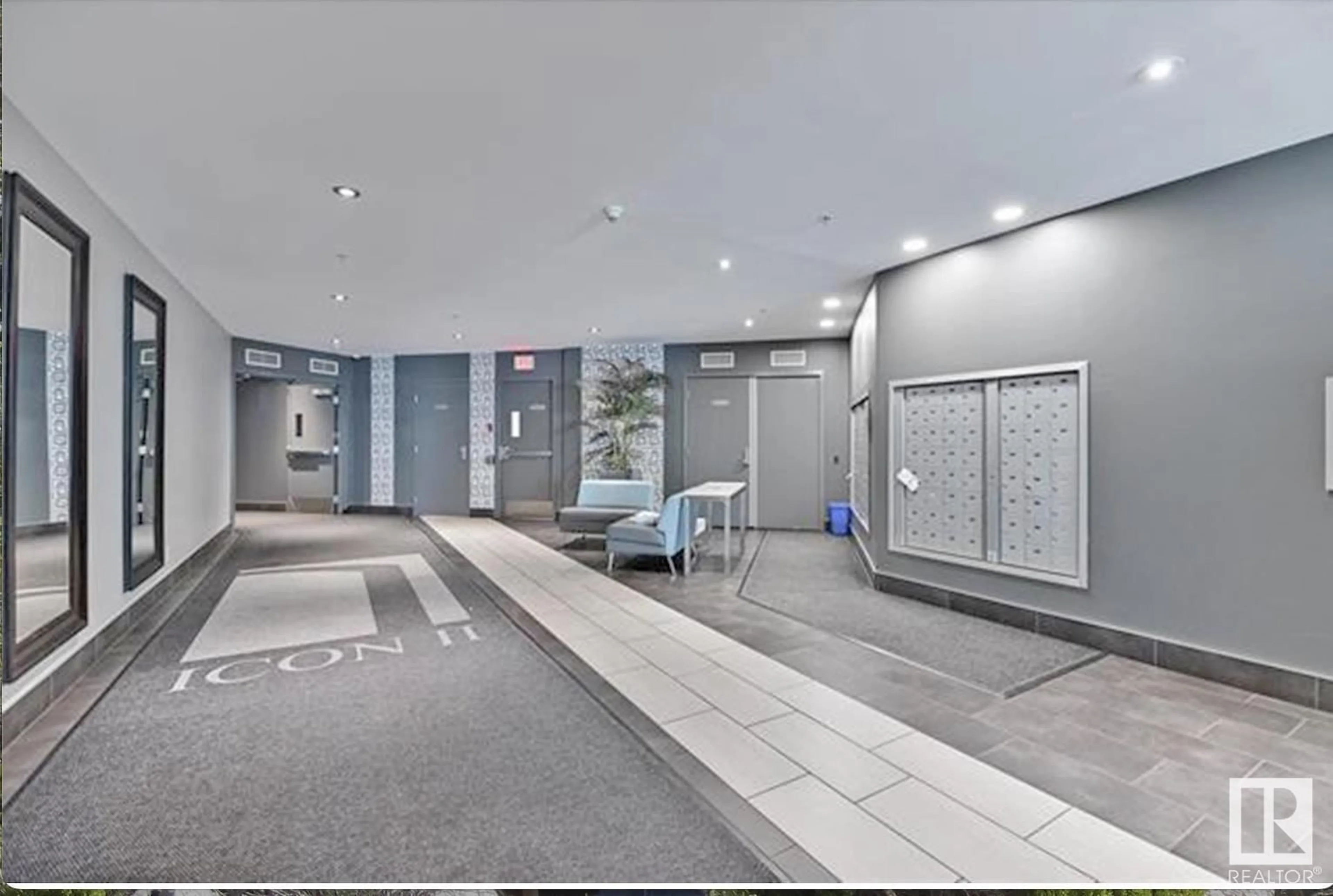 Indoor foyer for #1601 10152 104 ST NW, Edmonton Alberta T5J0B6