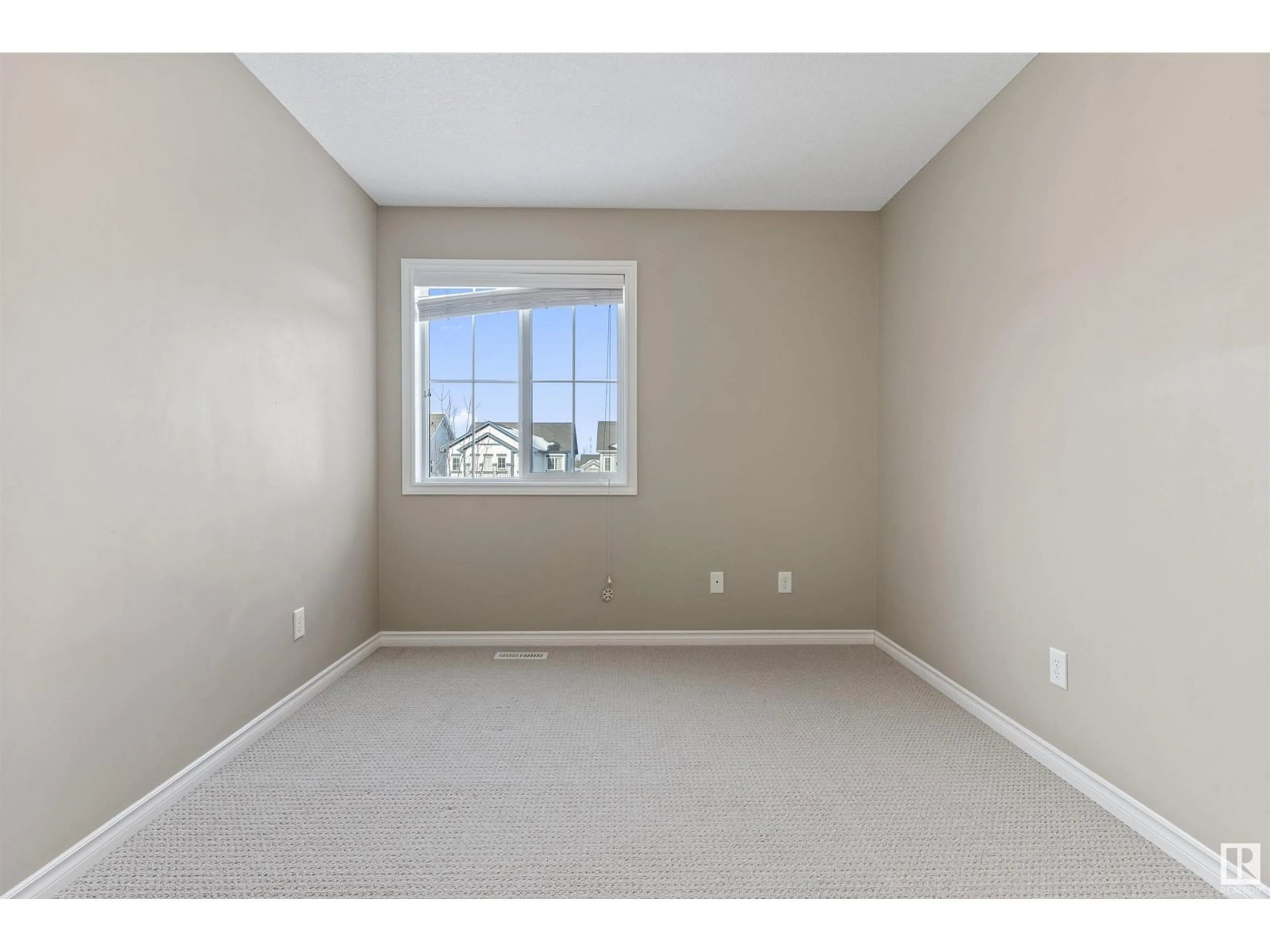 A pic of a room for 6111 11 AV SW, Edmonton Alberta T6X0M4