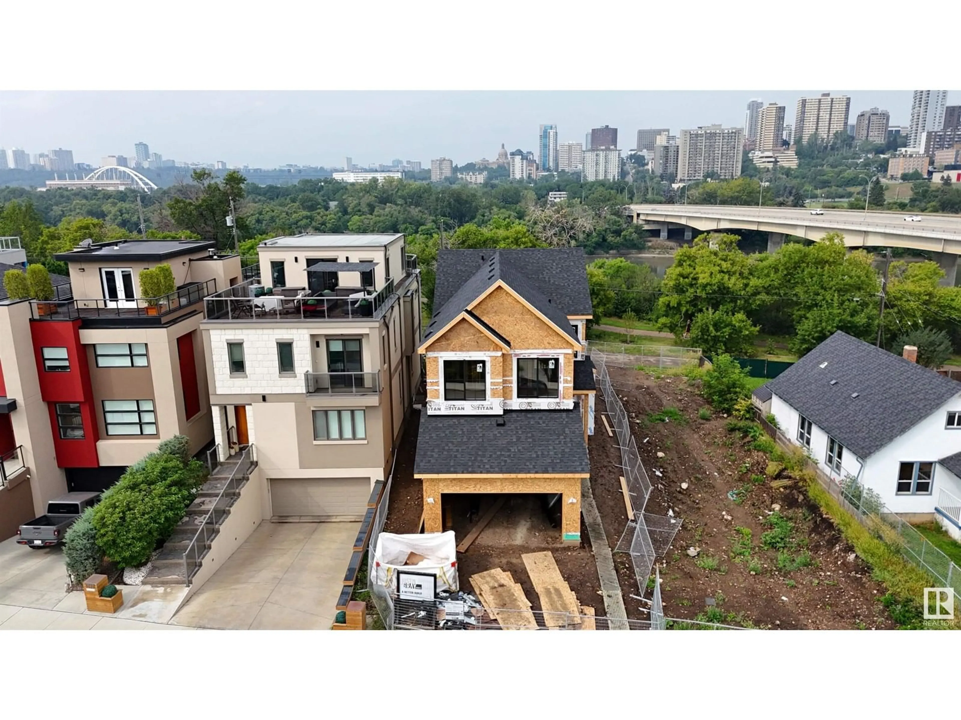 A pic from outside/outdoor area/front of a property/back of a property/a pic from drone, city buildings view from balcony for 9624 99A ST NW, Edmonton Alberta T6E3W8