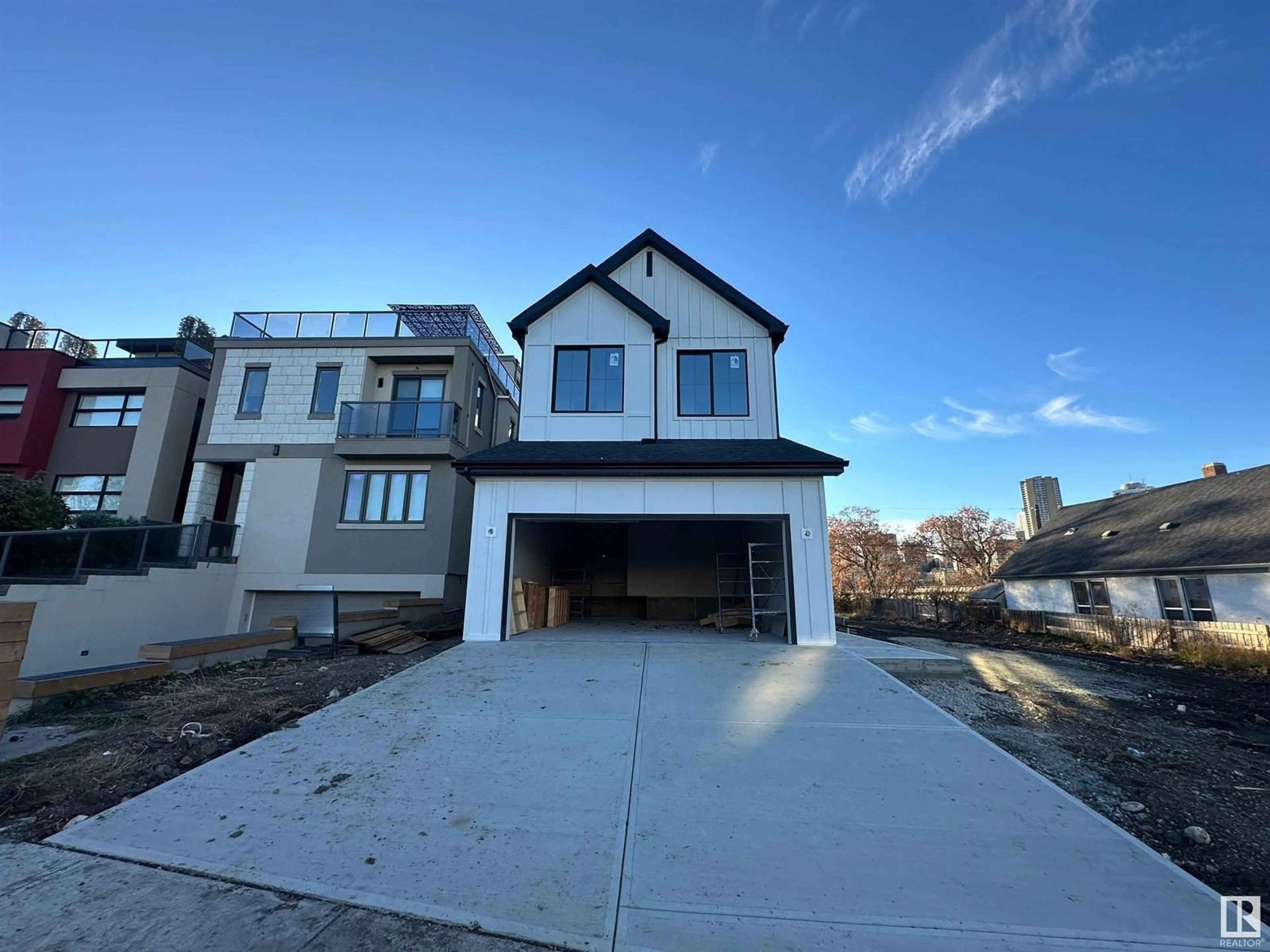 A pic from outside/outdoor area/front of a property/back of a property/a pic from drone, street for 9624 99A ST NW, Edmonton Alberta T6E3W8