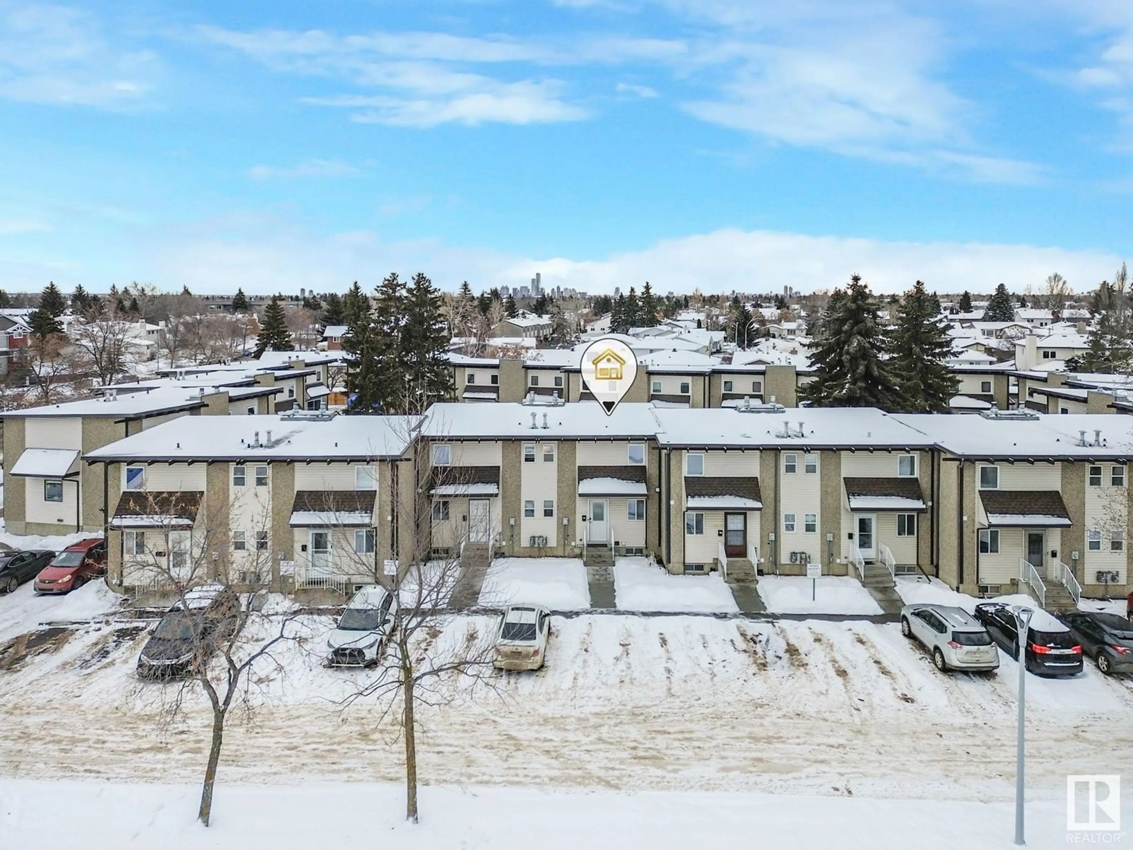 A pic from outside/outdoor area/front of a property/back of a property/a pic from drone, mountain view for 14656 121 ST NW, Edmonton Alberta T5X1T8