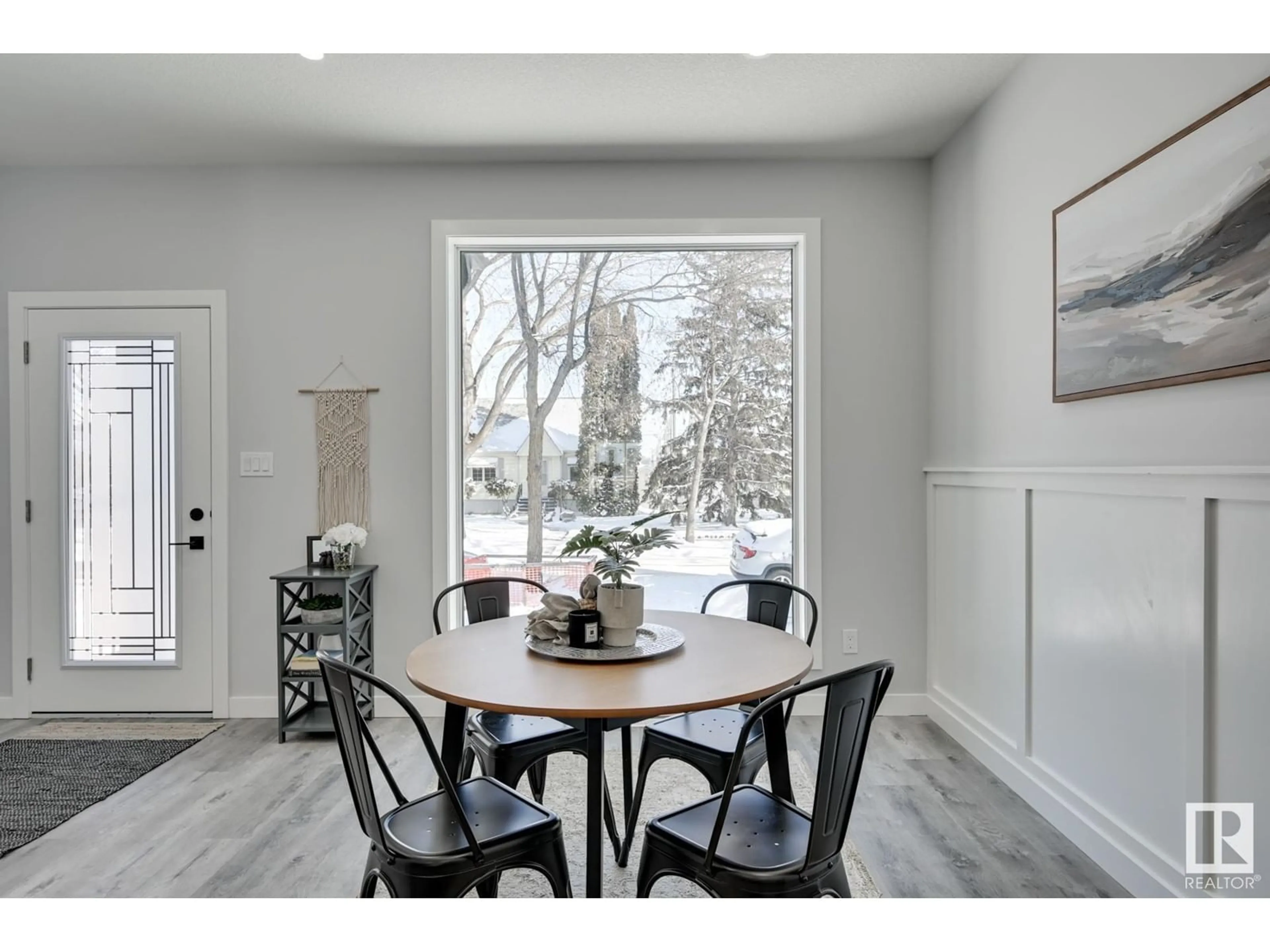 Dining room, unknown for 11422 122 ST NW, Edmonton Alberta T5M0B9