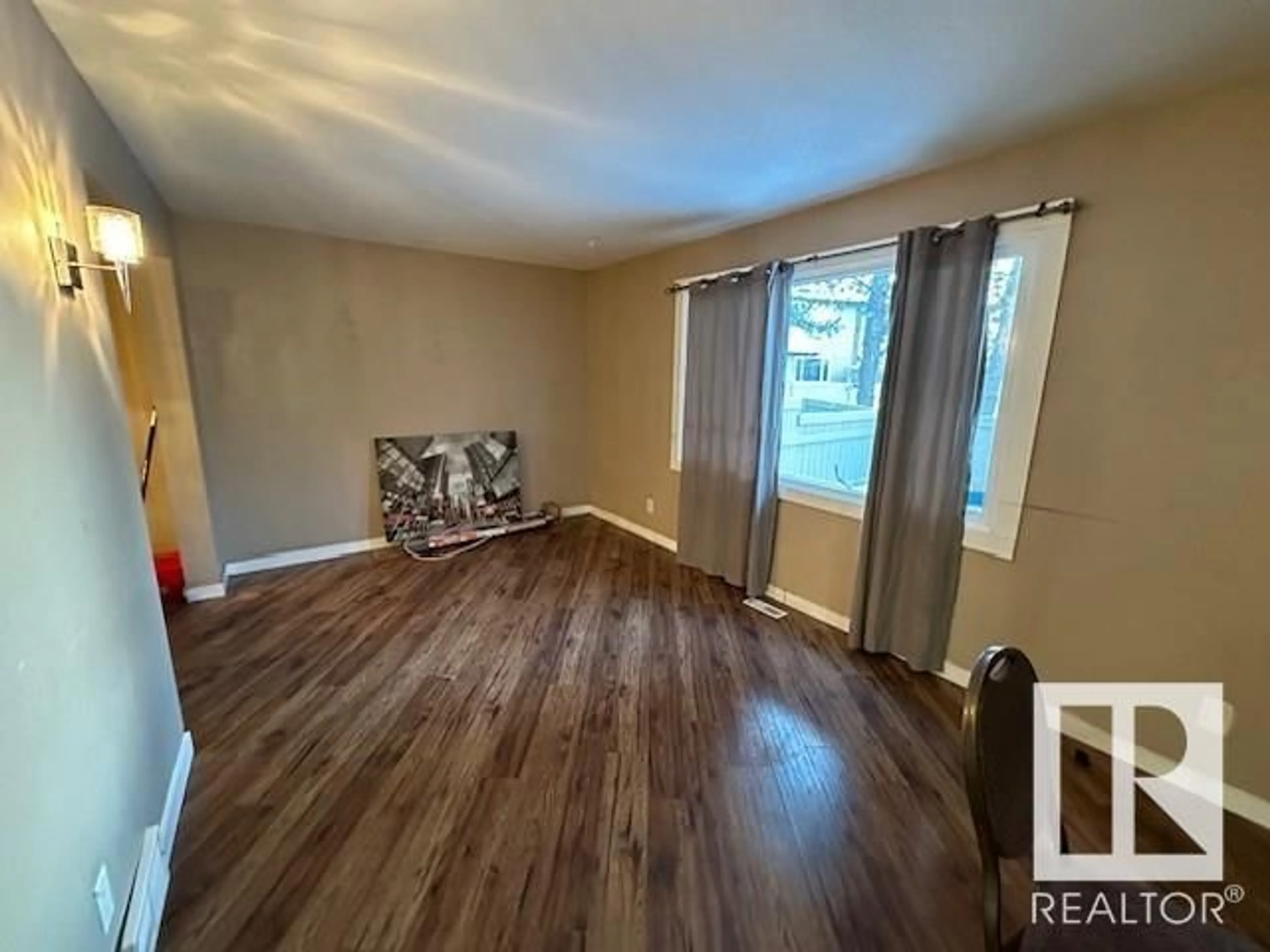 A pic of a room for #11 14110 80 ST NW, Edmonton Alberta T5C1L6