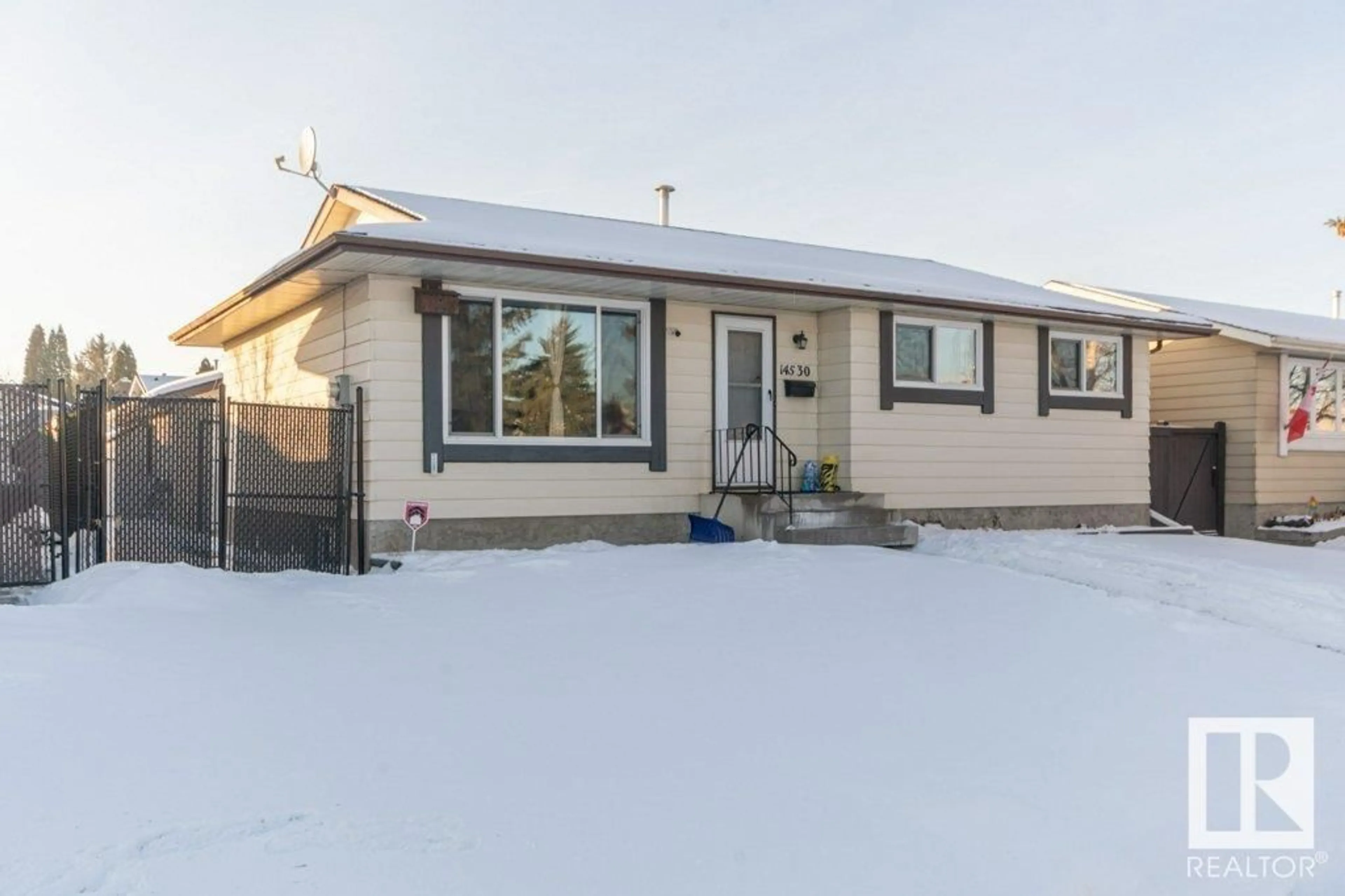 Unknown for 14530 30 ST NW NW, Edmonton Alberta T5Y2C3