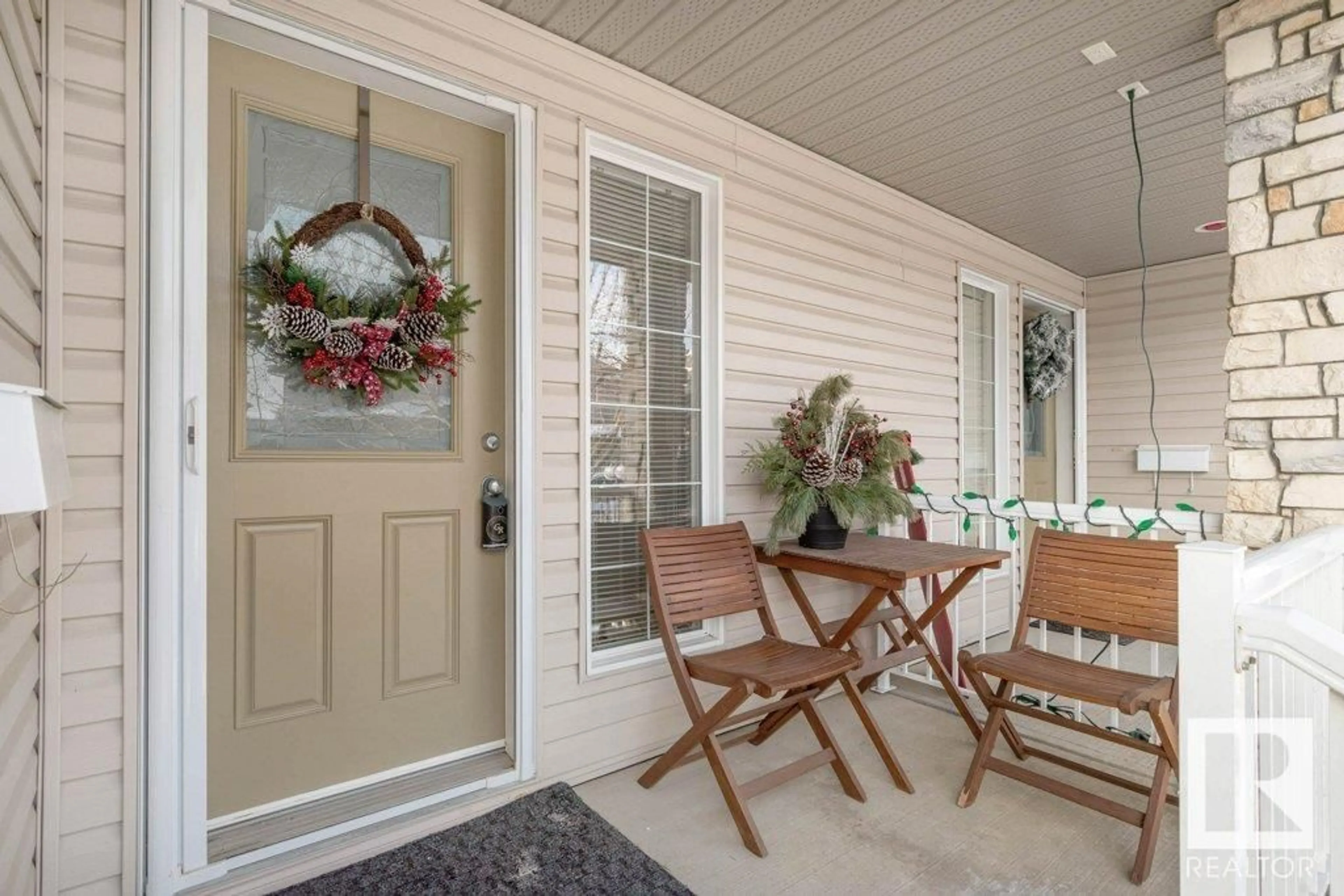 Indoor entryway for #224 41 SUMMERWOOD BV, Sherwood Park Alberta T8H0C8