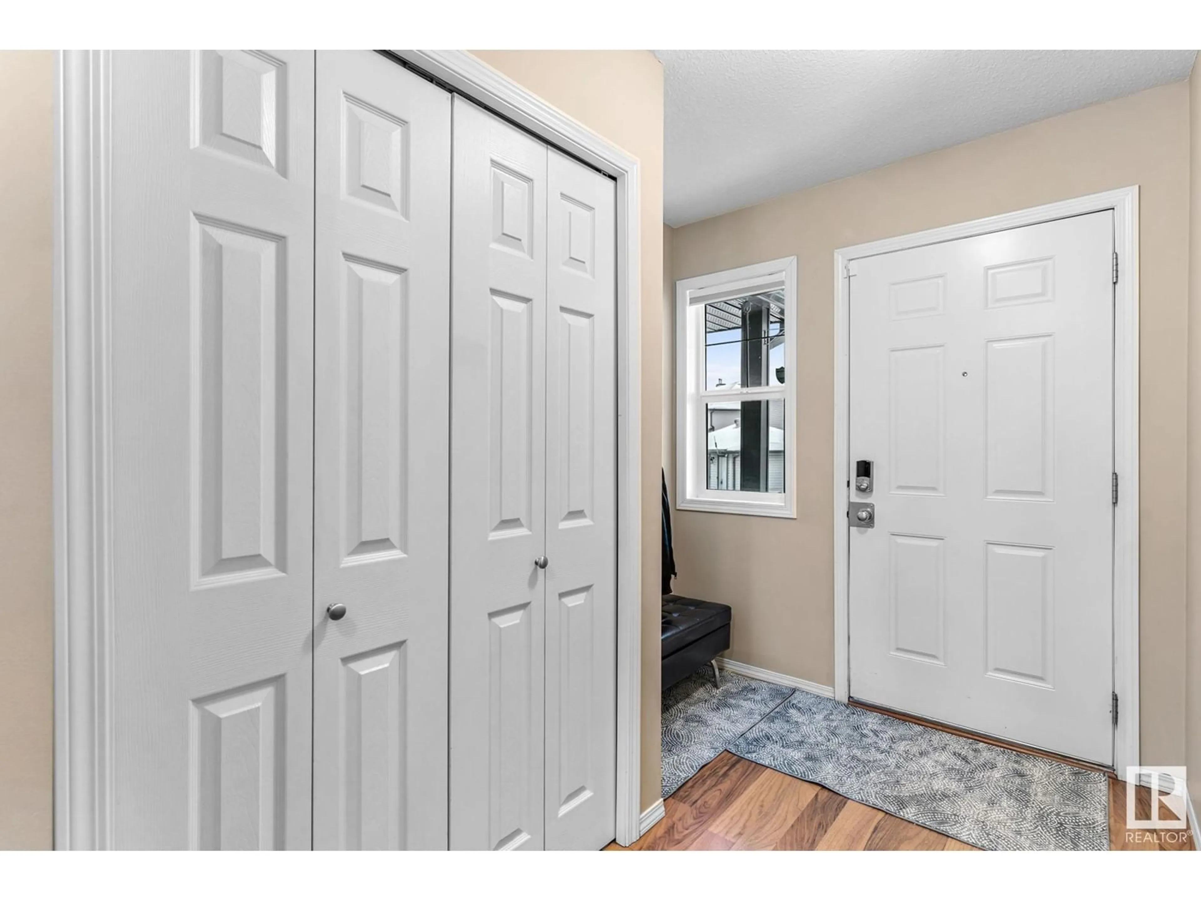 Indoor entryway for #15 2816 34 AV NW, Edmonton Alberta T6T2B4