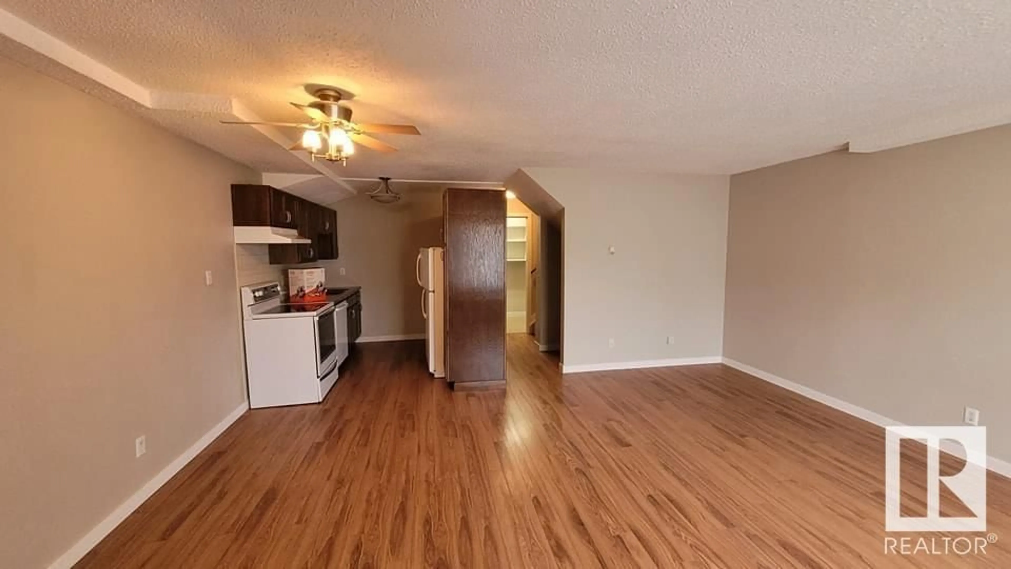 A pic of a room for #49 13590 38 Street NW NW, Edmonton Alberta T5A2W7