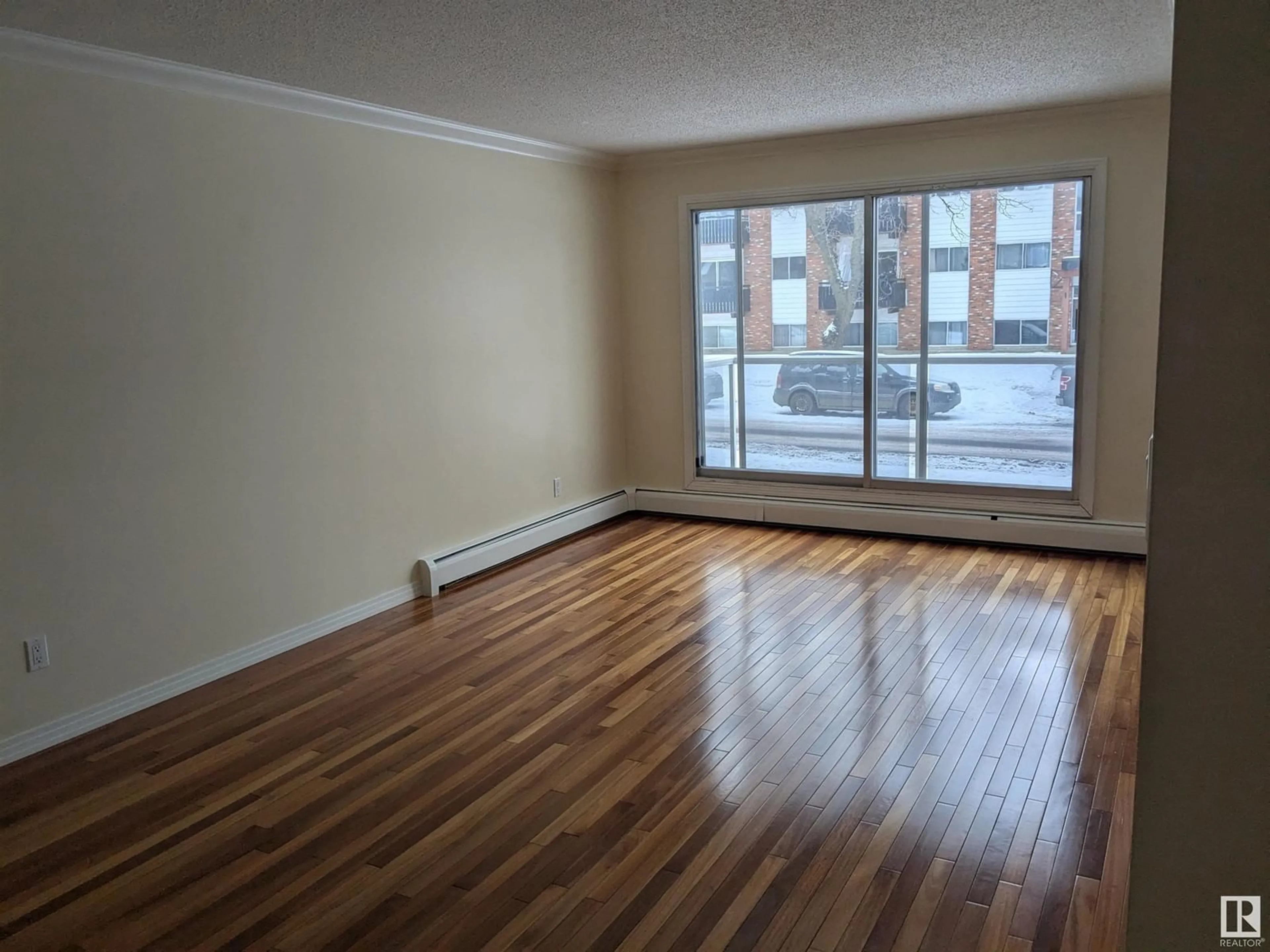 A pic of a room for #203 10720 84 AV NW, Edmonton Alberta T6E2H9