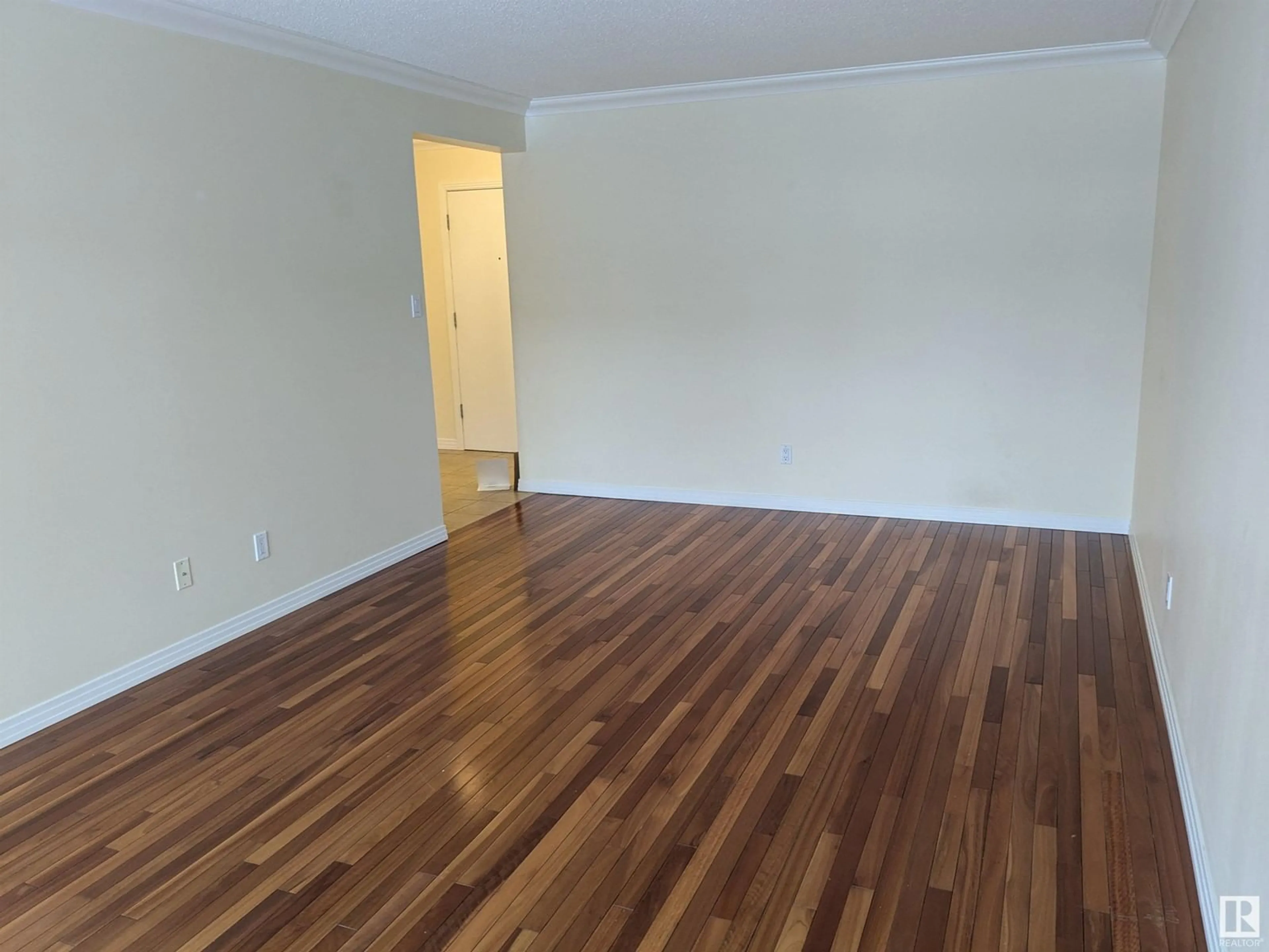 A pic of a room for #203 10720 84 AV NW, Edmonton Alberta T6E2H9