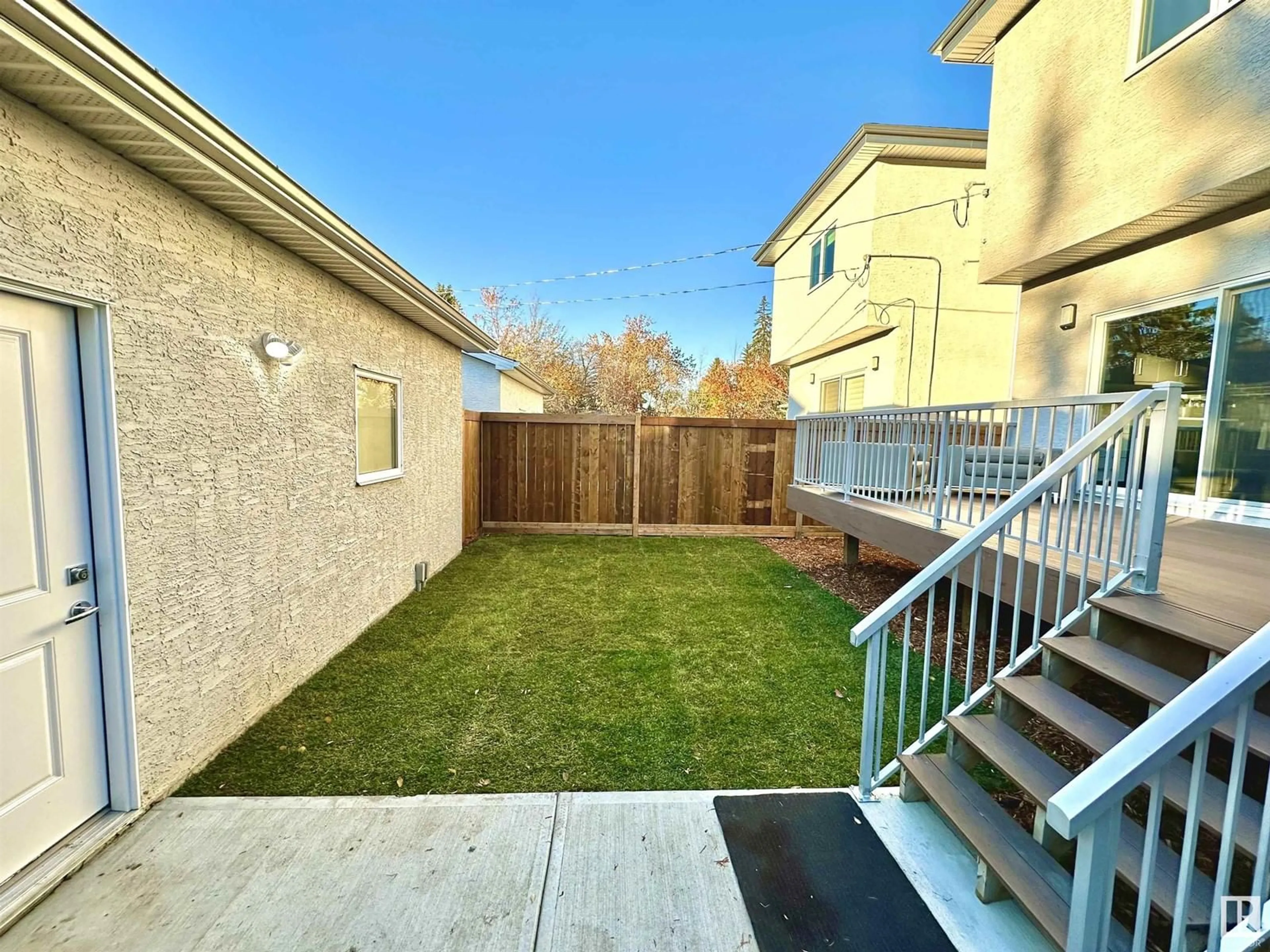 A pic from outside/outdoor area/front of a property/back of a property/a pic from drone, street for 8422 117 ST NW, Edmonton Alberta T6G1R4