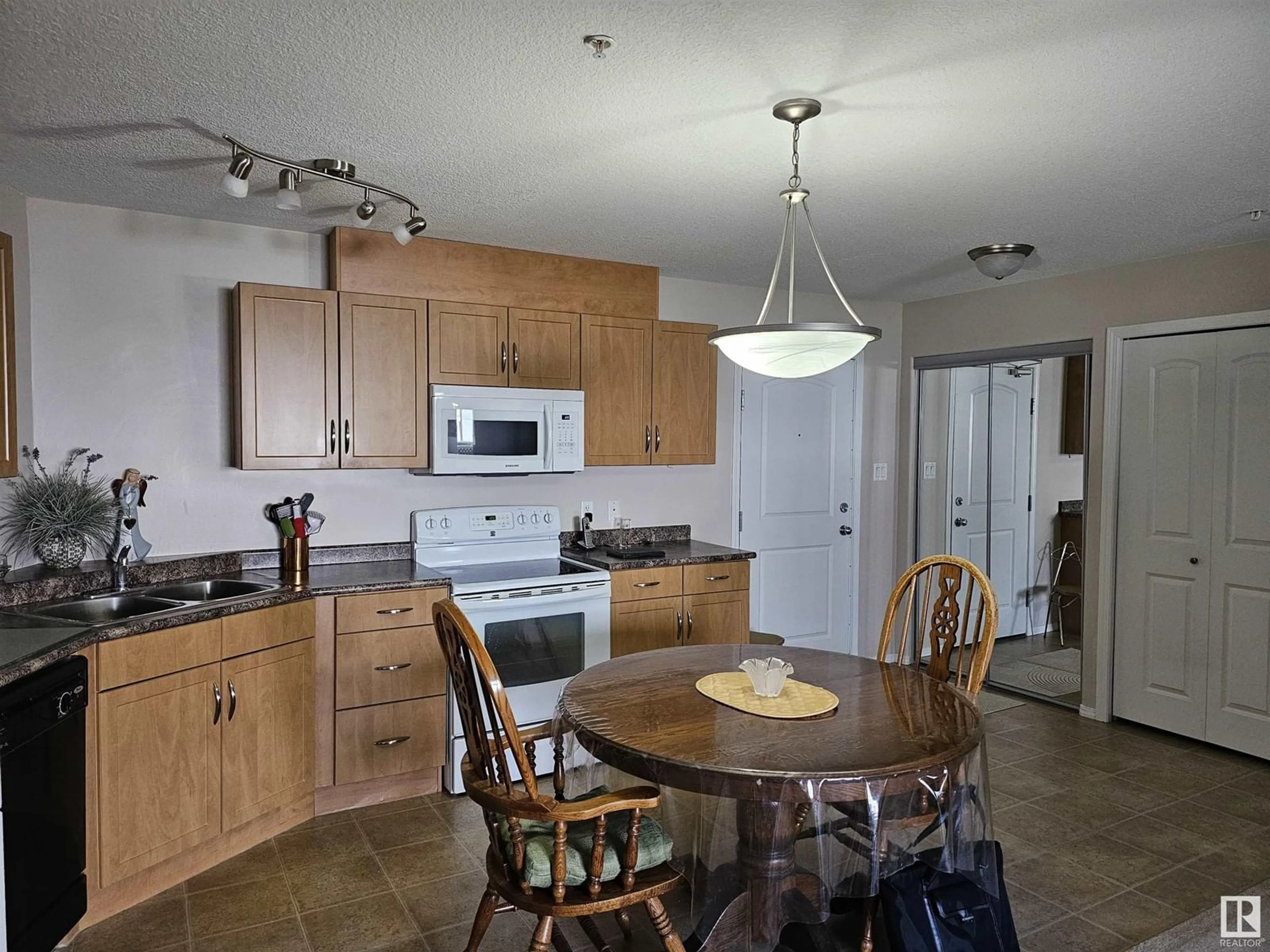 Standard kitchen, unknown for #121 9910 107 ST, Morinville Alberta T8R0A3