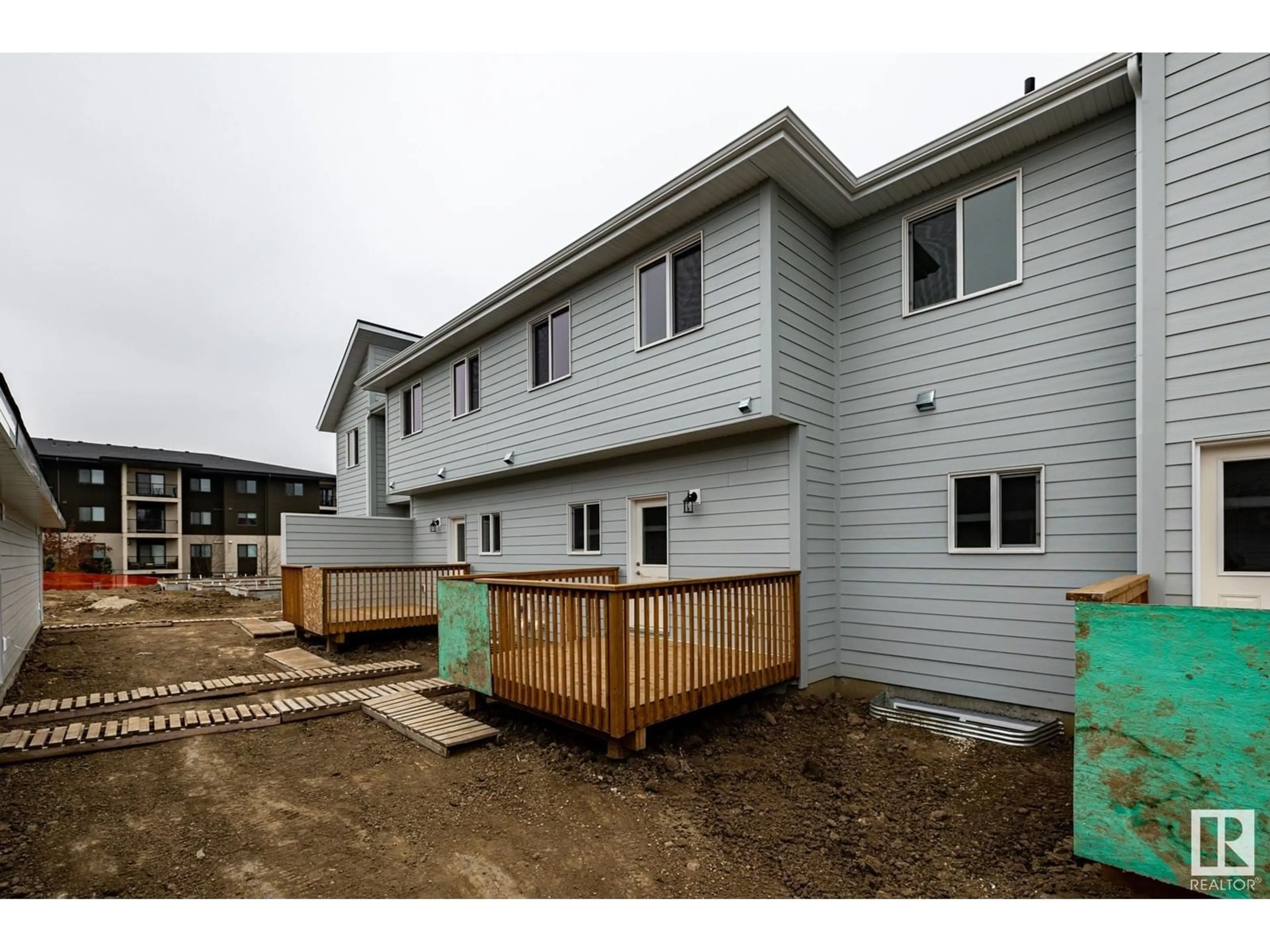 Patio, building for 216 Salisbury WY, Sherwood Park Alberta T8B0E8