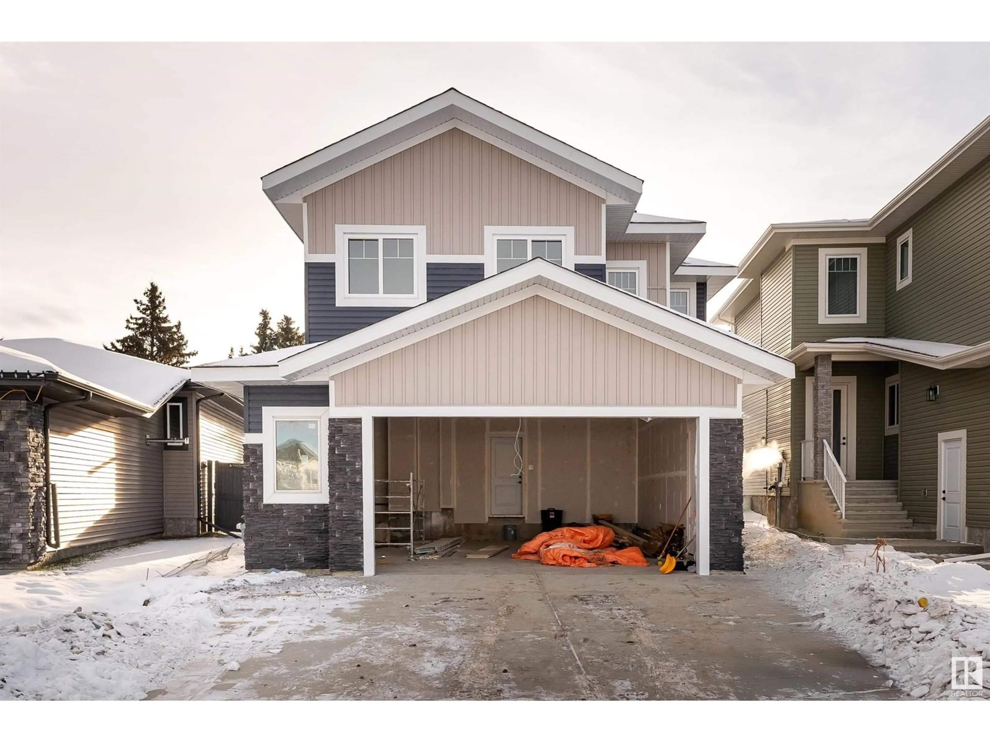 Home with vinyl exterior material, street for 126 Graybriar DR, Stony Plain Alberta T7Z0M7