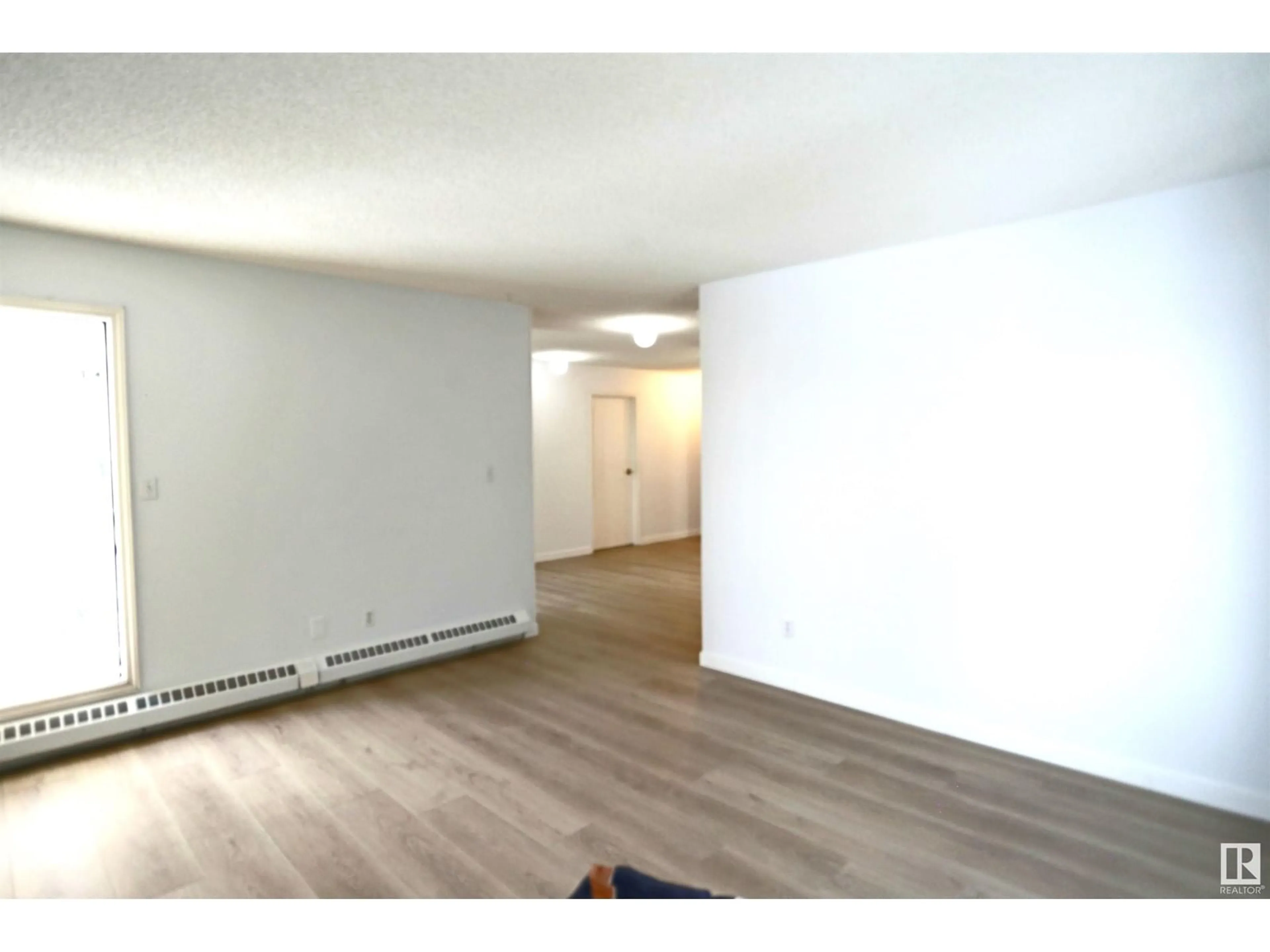 A pic of a room for #214 18020 95 AV NW, Edmonton Alberta T5T5W3