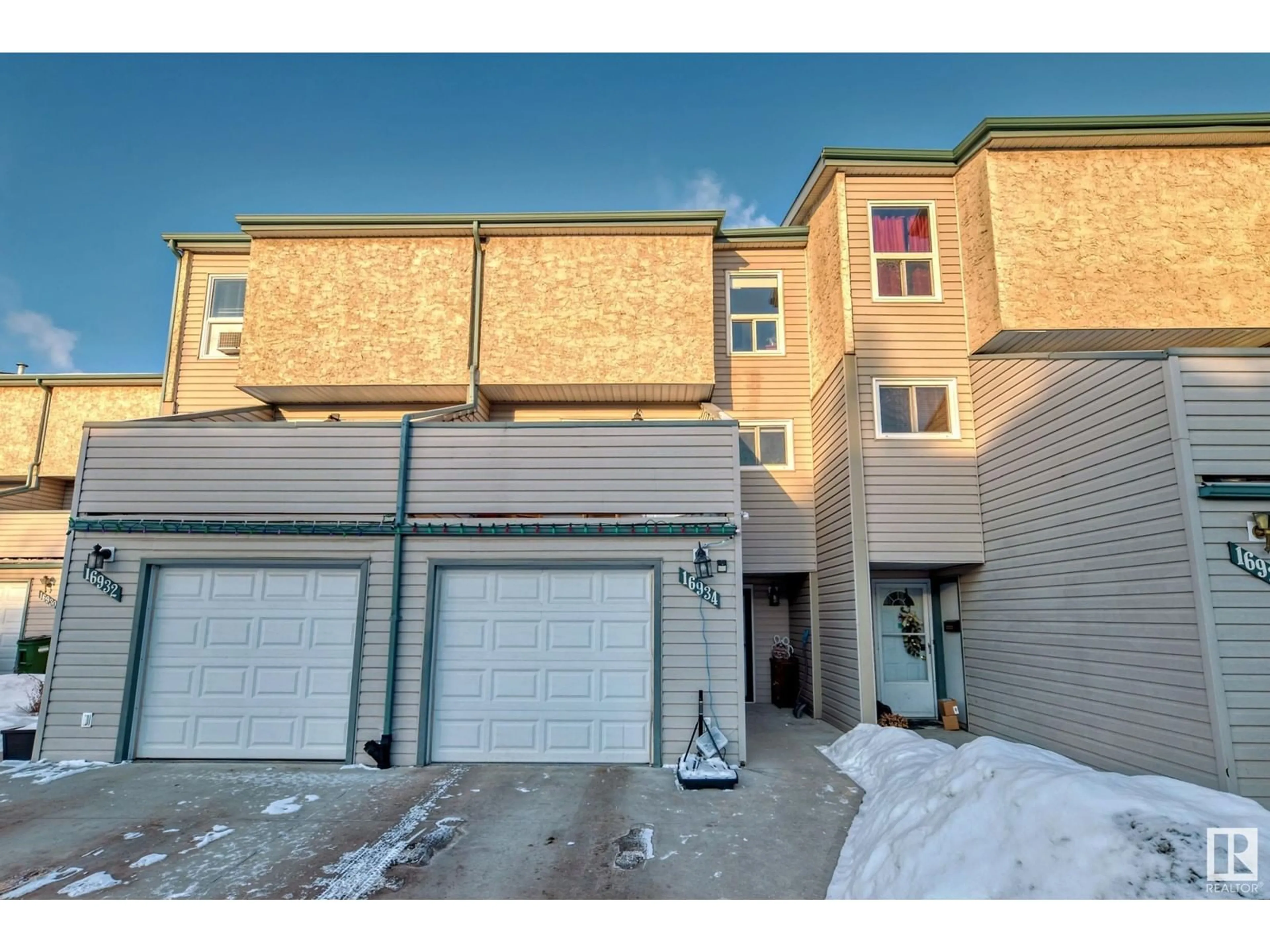 Unknown for 16934 109 ST NW, Edmonton Alberta T5X2J3