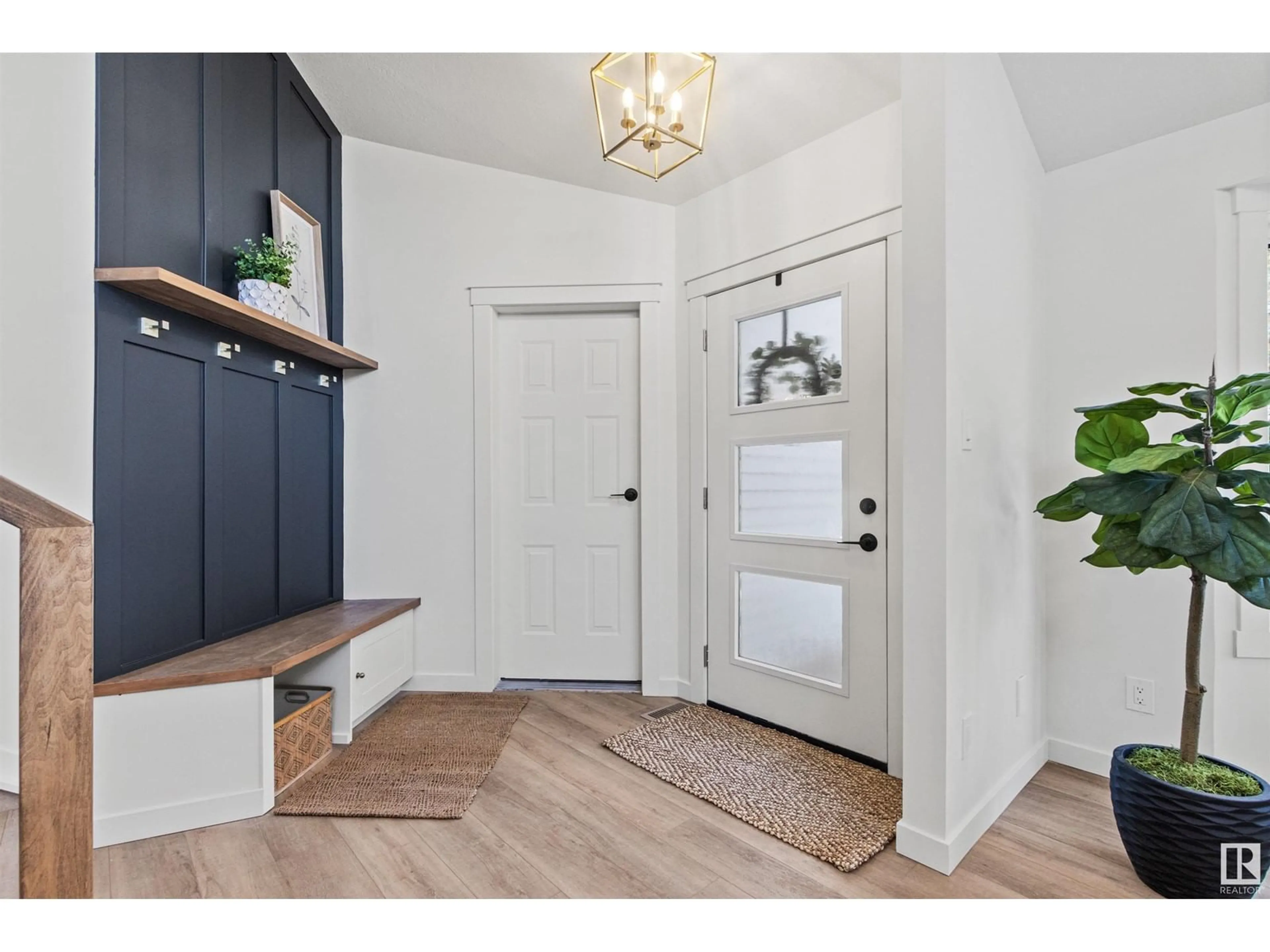 Indoor entryway for 12 Laval DR, St. Albert Alberta T8N4N2