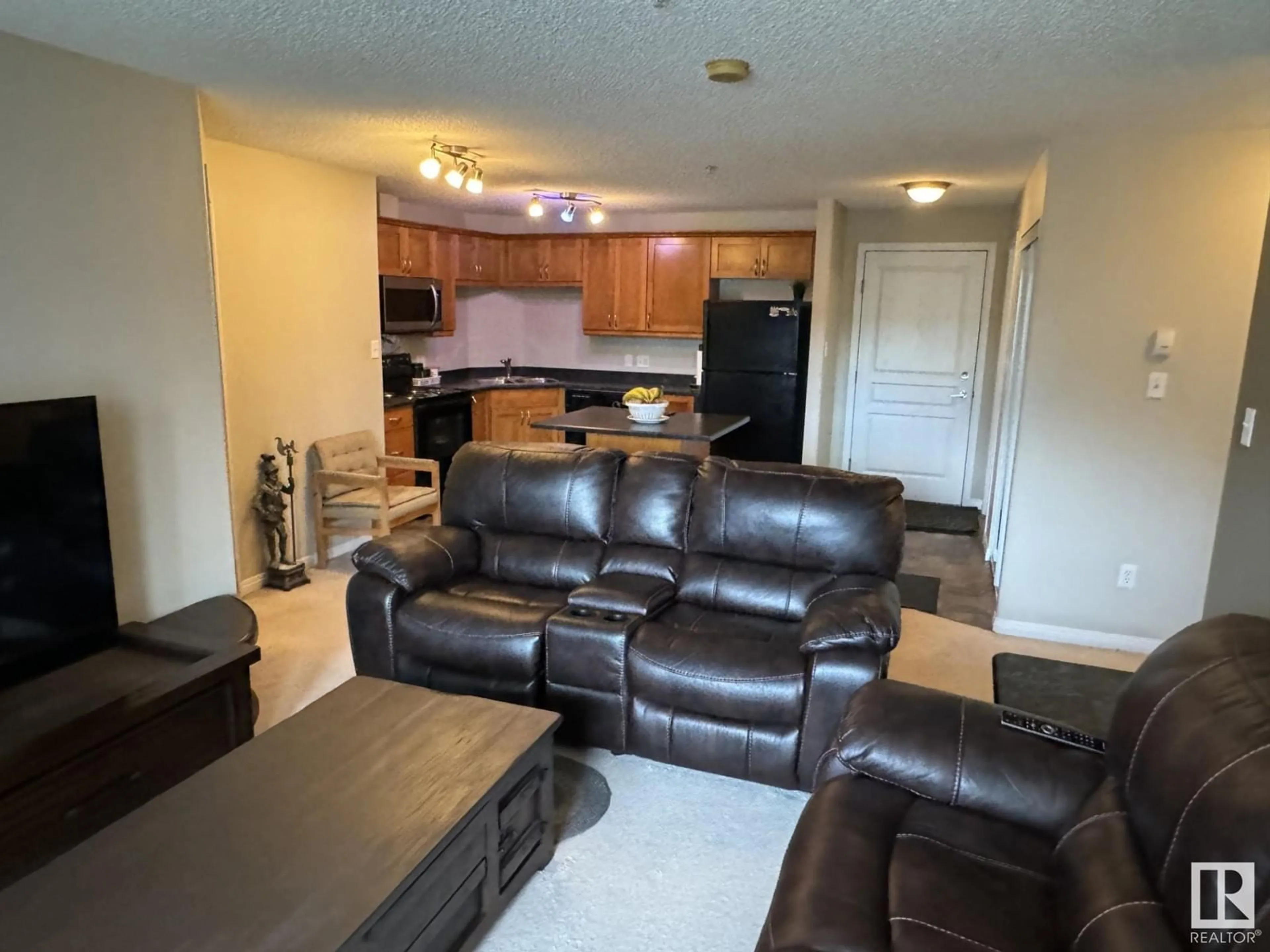 Living room with furniture, unknown for 7339 SOUTH TERWILLEGAR DR NW, Edmonton Alberta T6R0E1