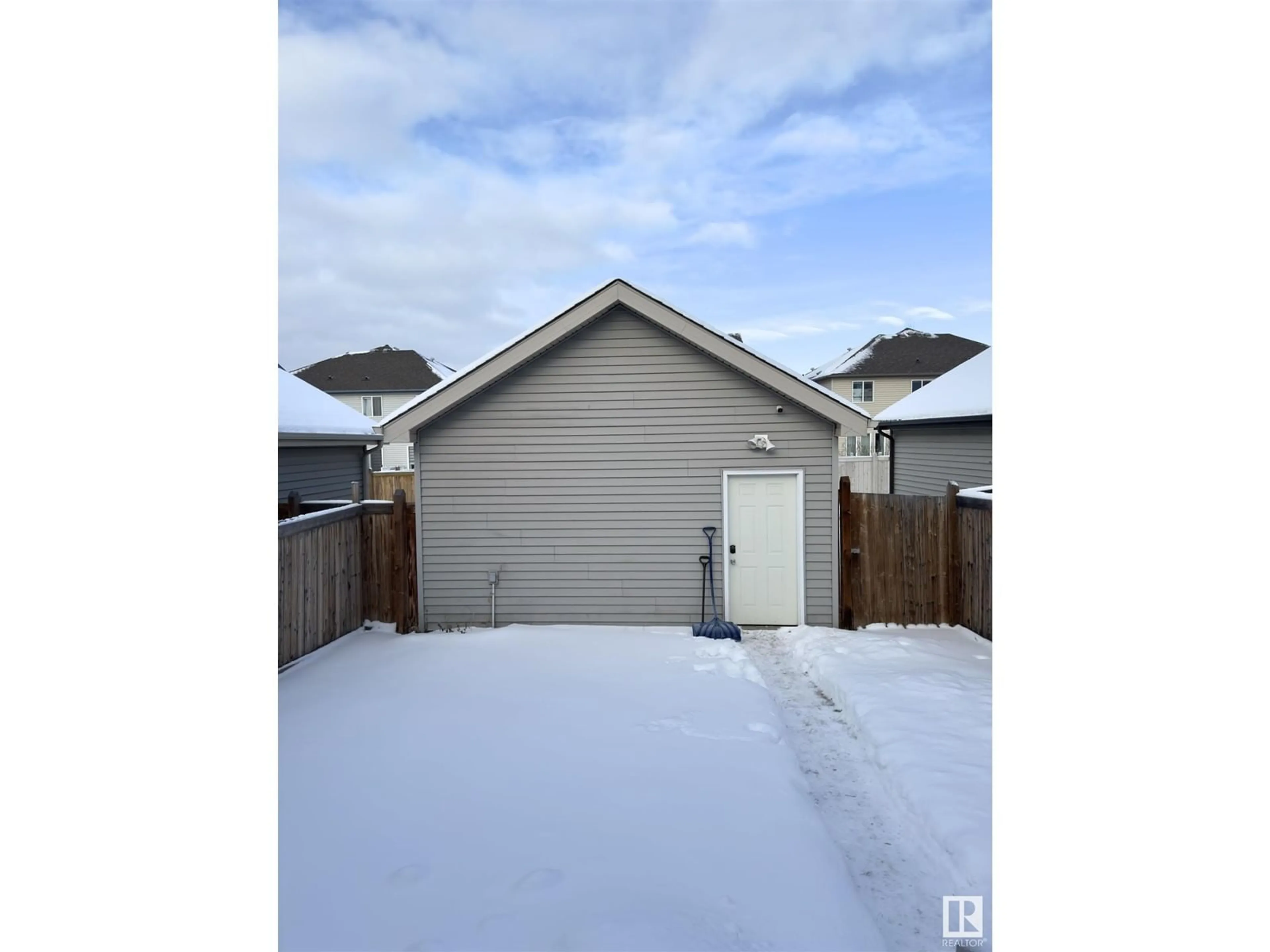 Shed for 416 WATT BV SW, Edmonton Alberta T6X1R1