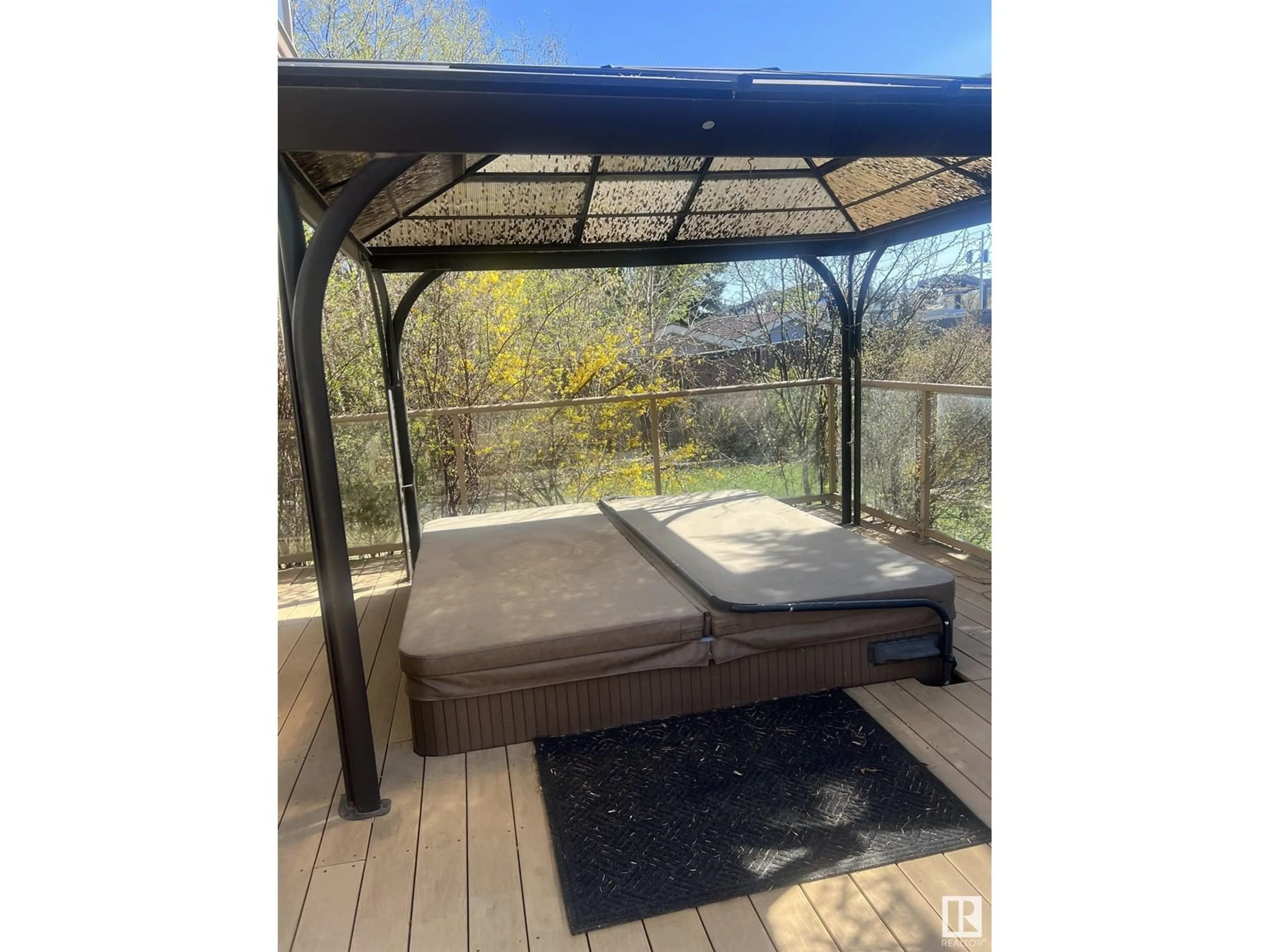 Patio, water/lake/river/ocean view for 235 GRAND MEADOW CR, Edmonton Alberta T6L1W9