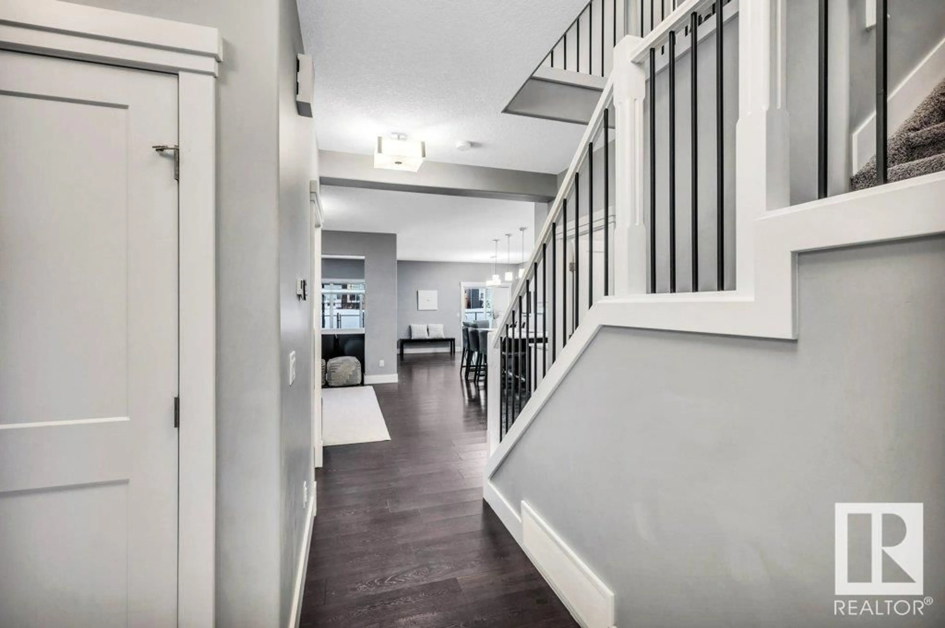 Indoor entryway for 3727 Cherry LO SW, Edmonton Alberta T6X2B7