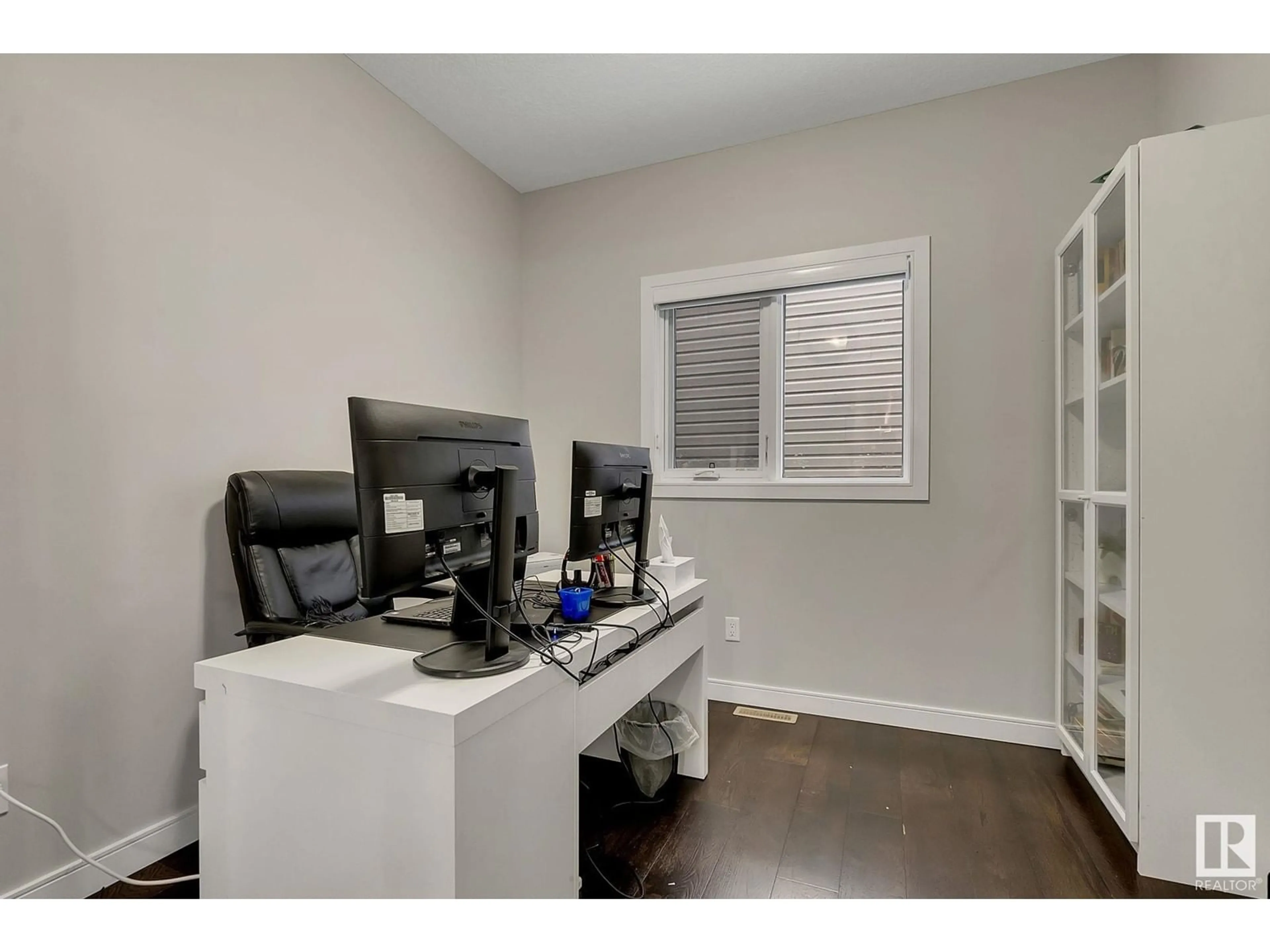 A pic of a room for 12814 204A ST NW, Edmonton Alberta T5S0N4