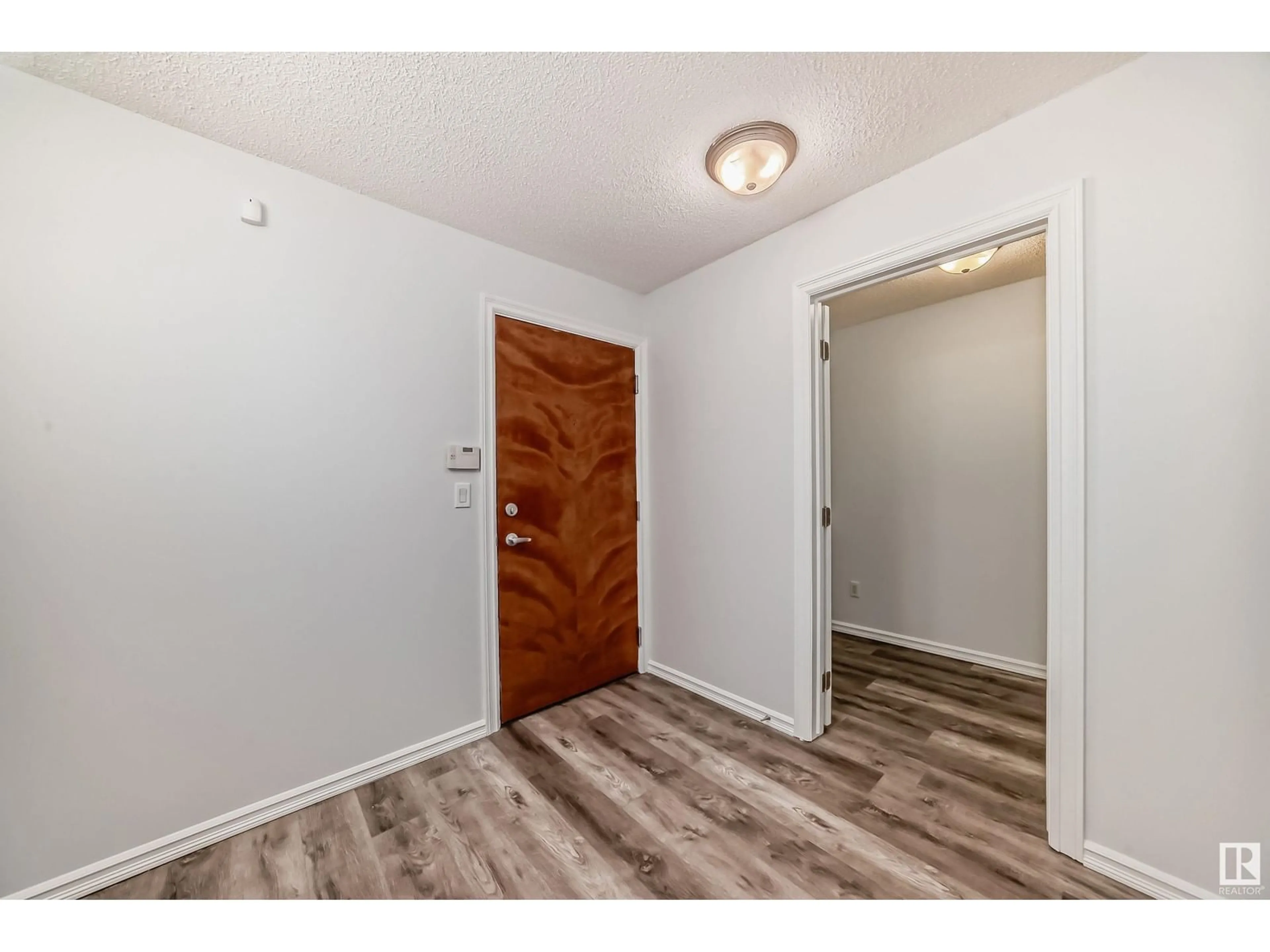 Indoor entryway for #110 13710 150 AV NW, Edmonton Alberta T6V0B2