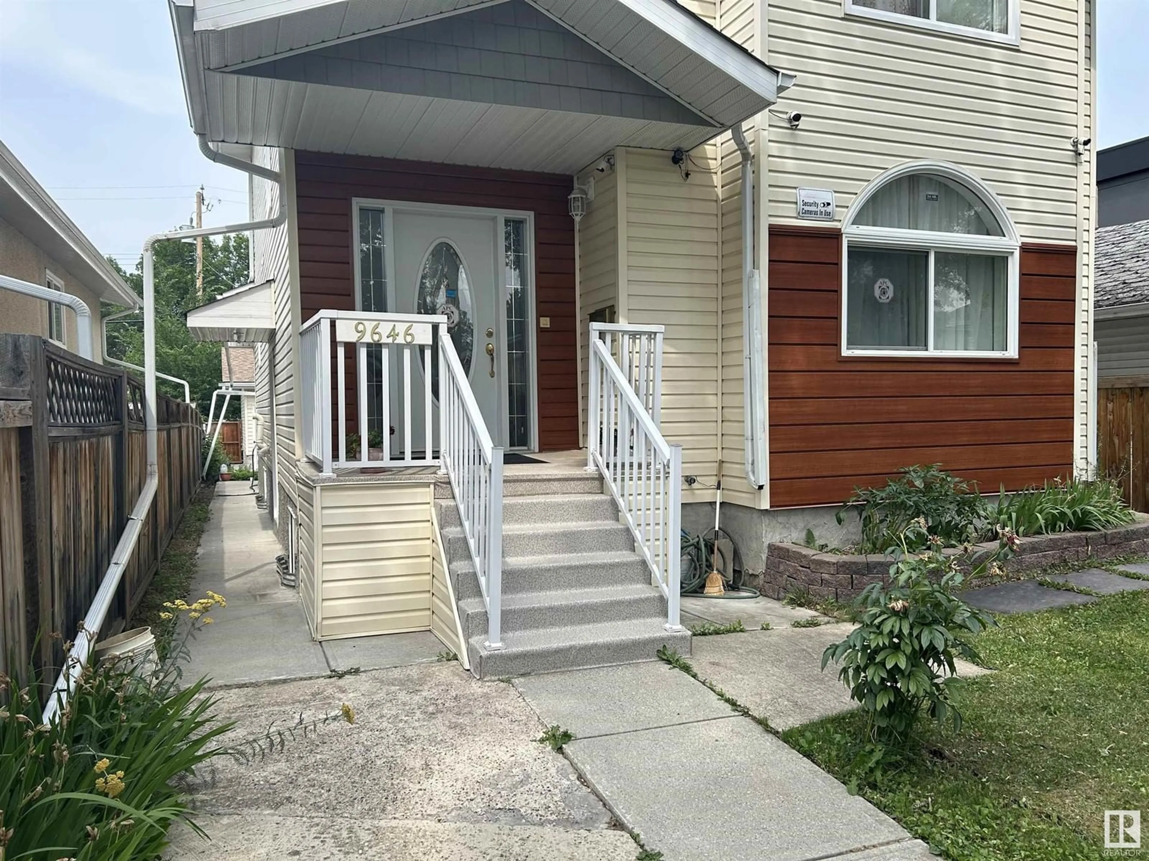 Unknown for 9646 73 AV, Edmonton Alberta T6E1B2