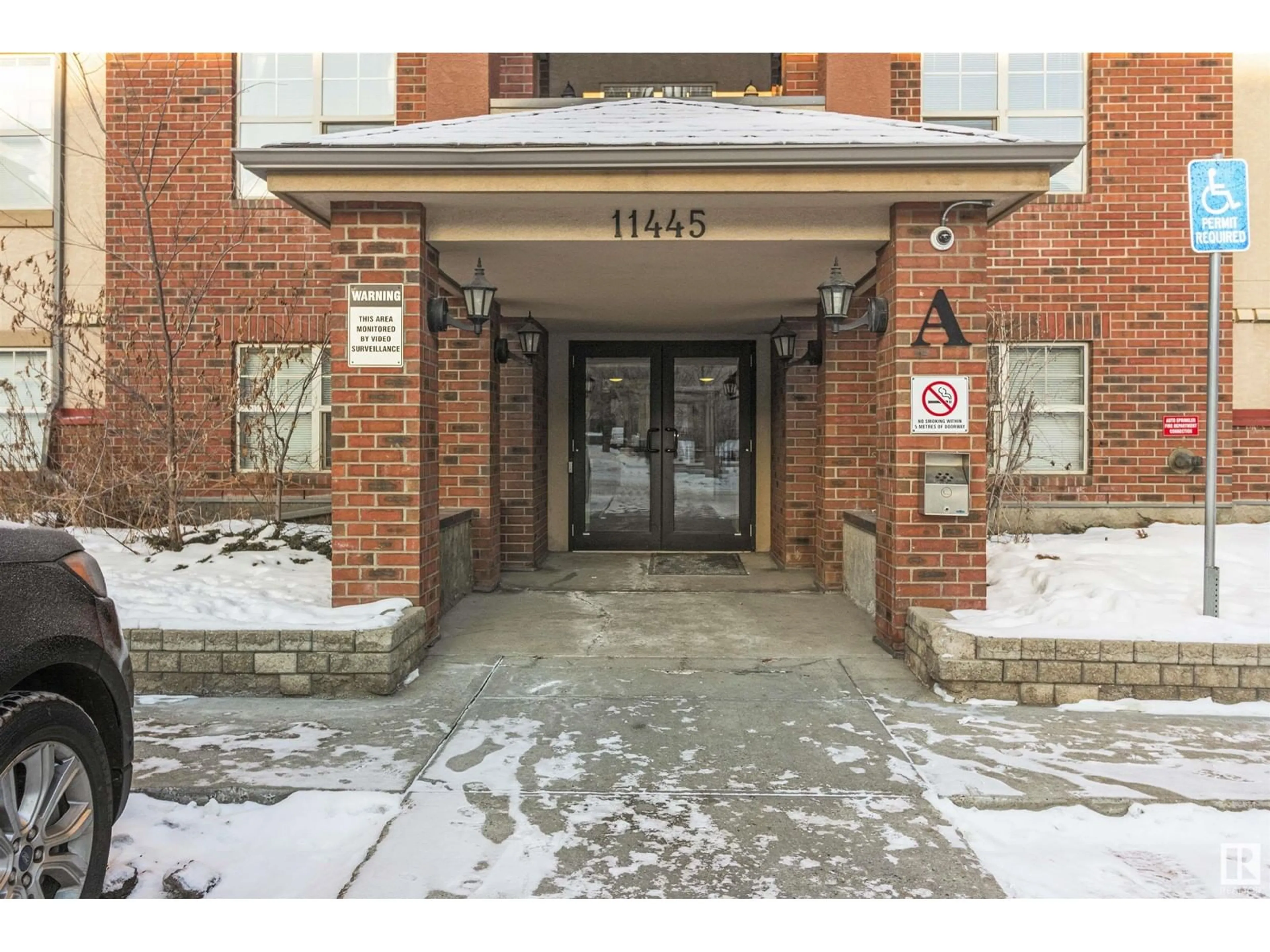 Indoor foyer for #316 11445 ELLERSLIE RD SW, Edmonton Alberta T6W1T1