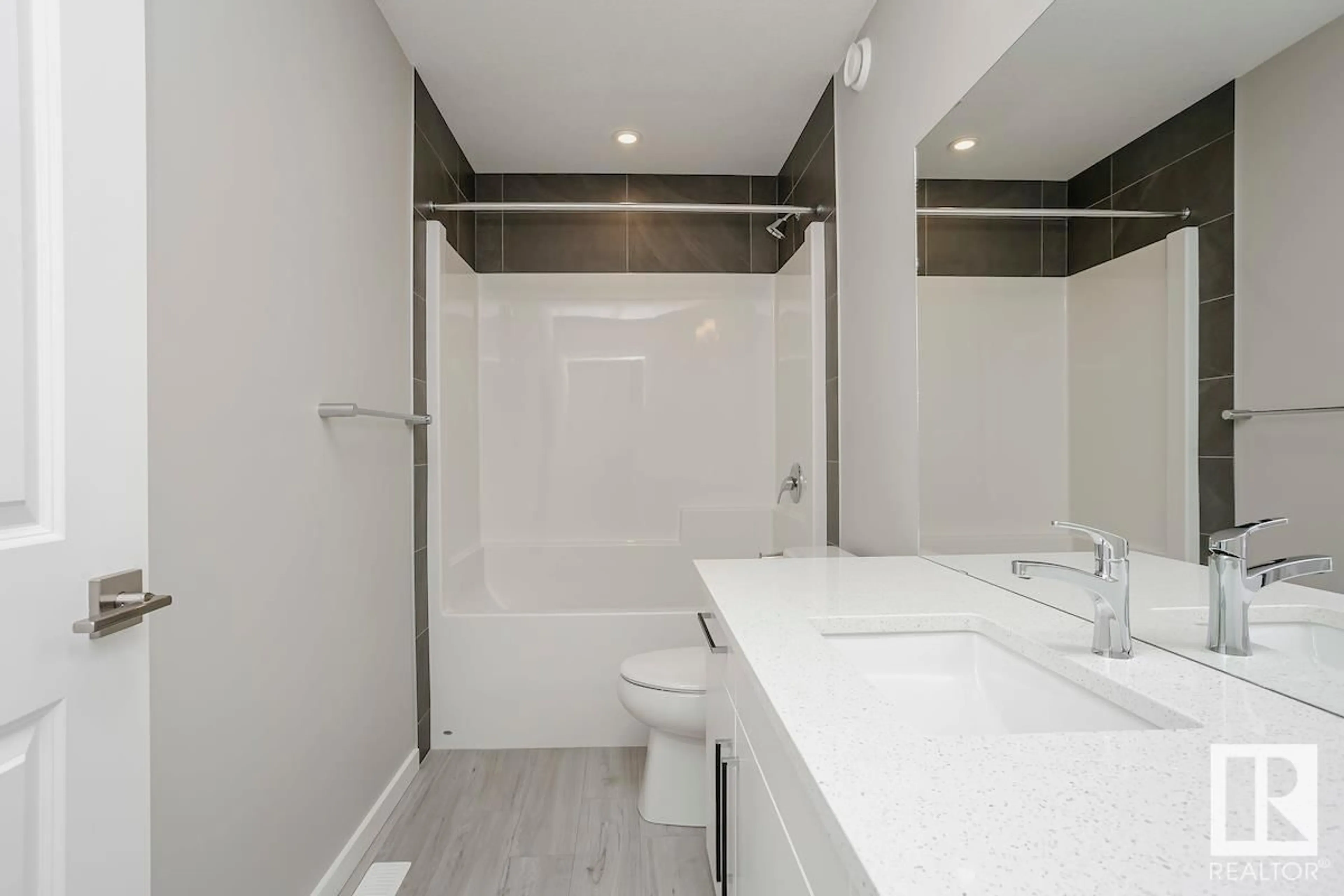 Standard bathroom, ceramic/tile floor for 17 Gambel LO, Spruce Grove Alberta T7X0Y5