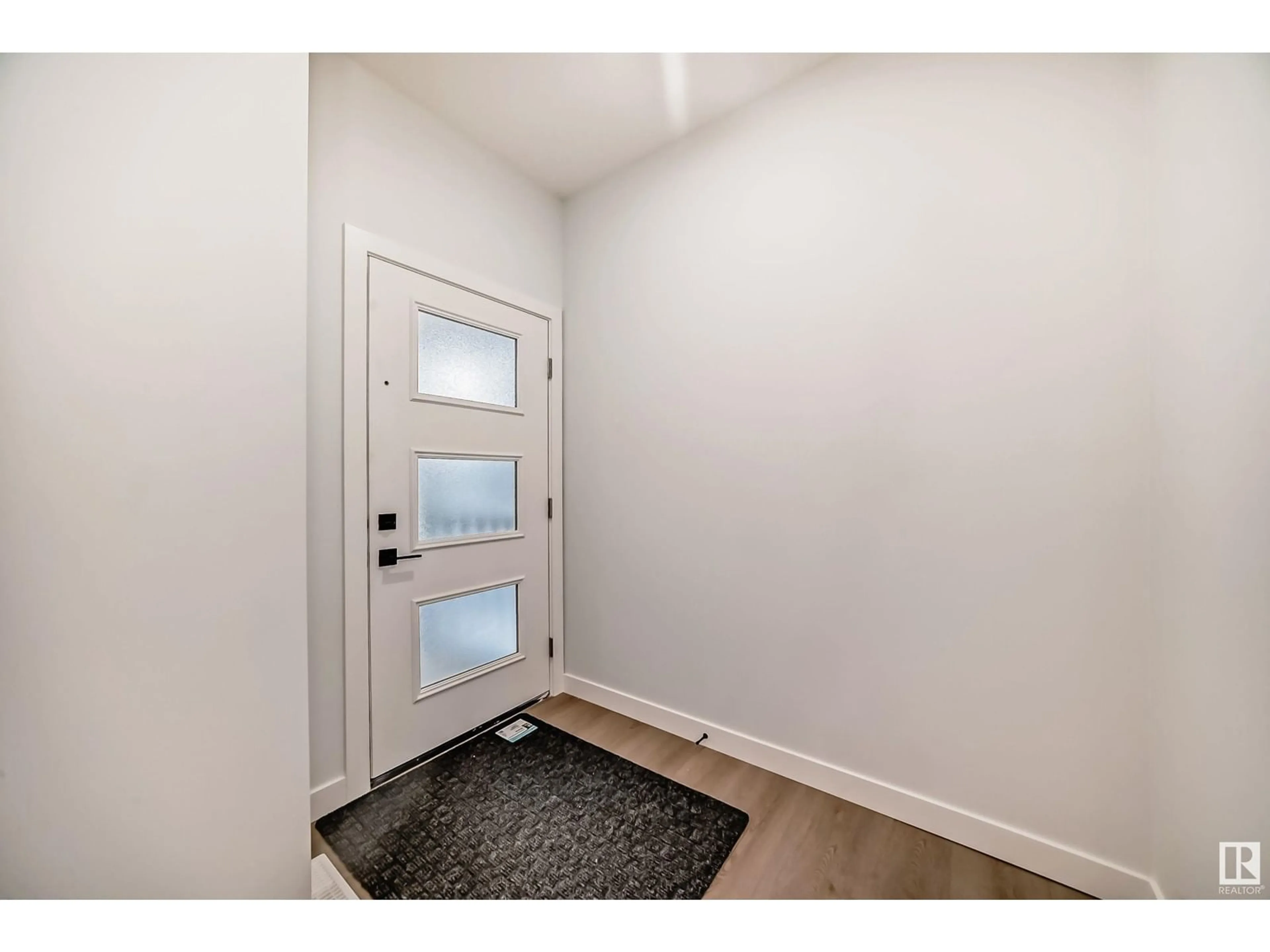 Indoor entryway for 128 WYATT RG, Fort Saskatchewan Alberta T8L0Z8