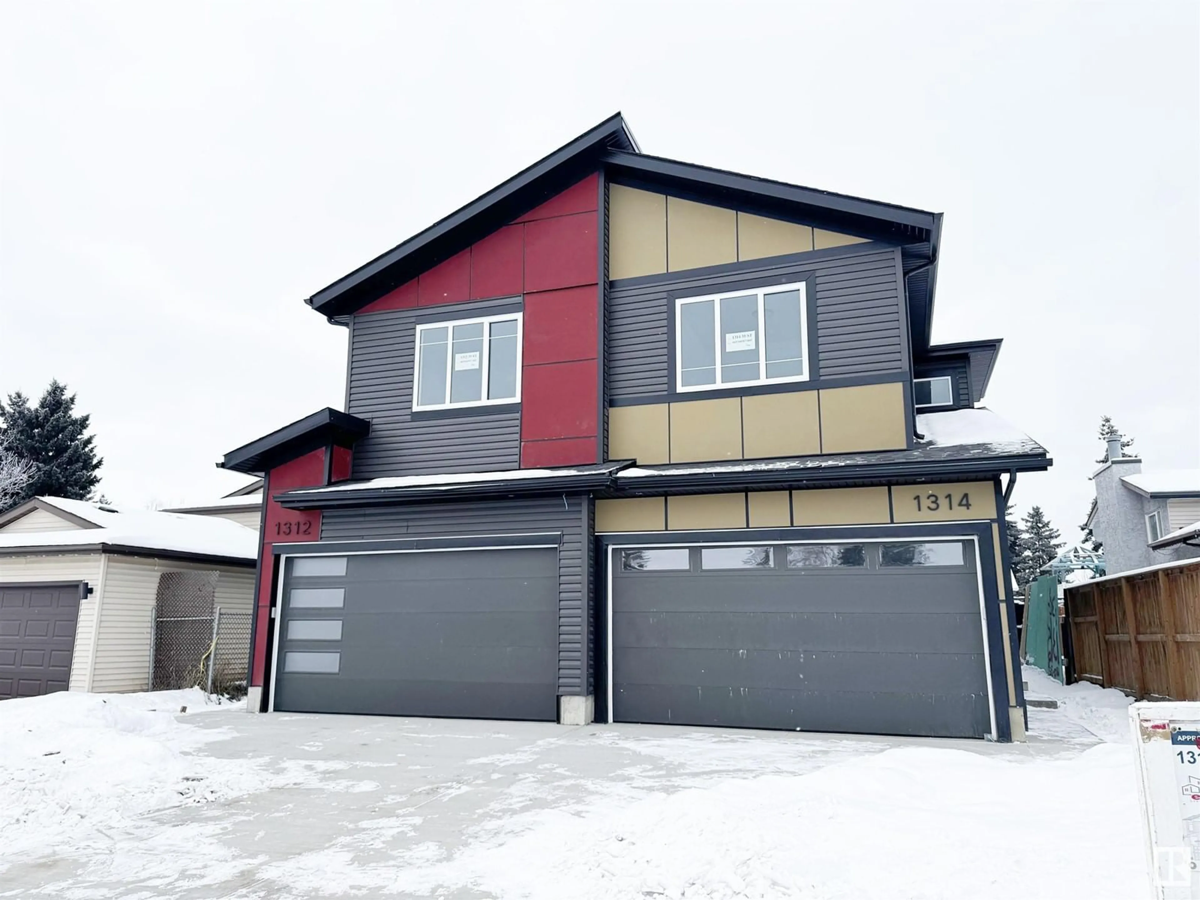 Home with vinyl exterior material, street for 1314 35 ST NW, Edmonton Alberta T6L3E8