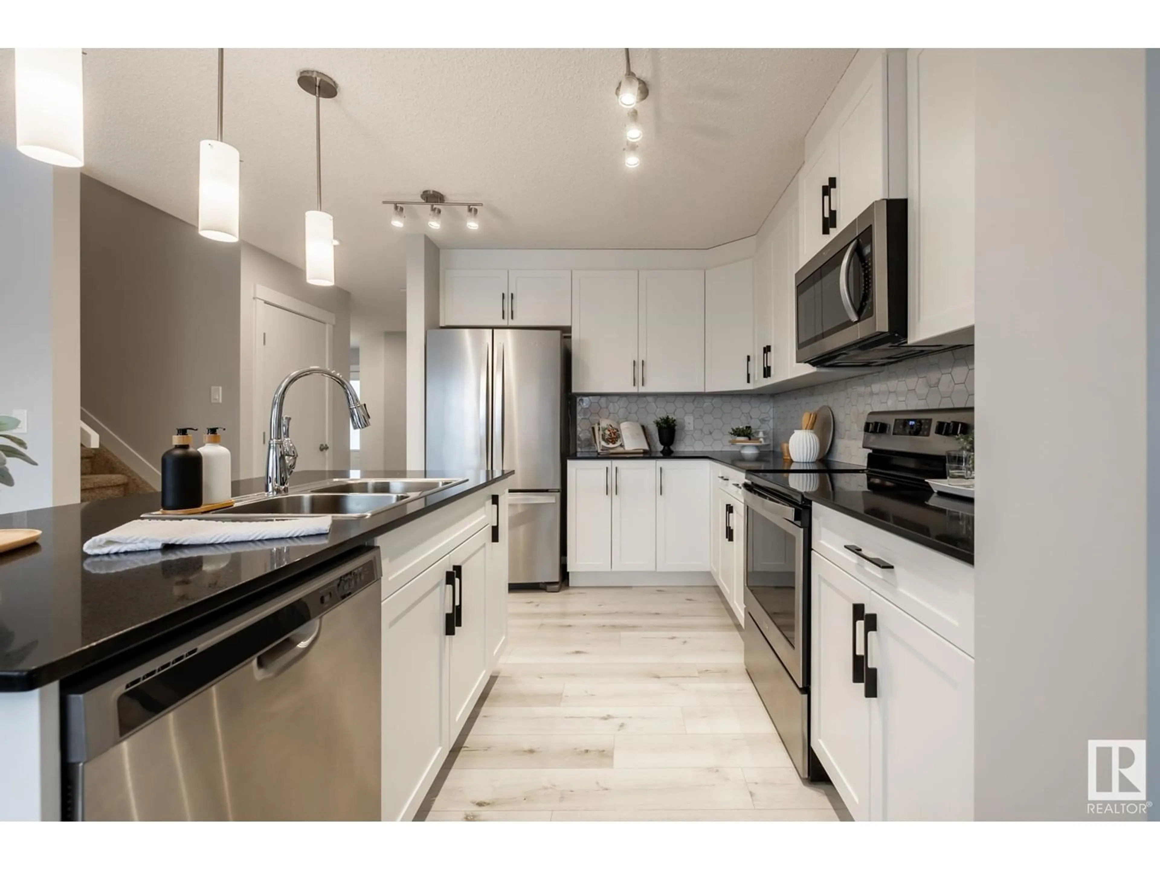 Open concept kitchen, ceramic/tile floor for 4015 KINSELLA WY SW, Edmonton Alberta T6W4J5