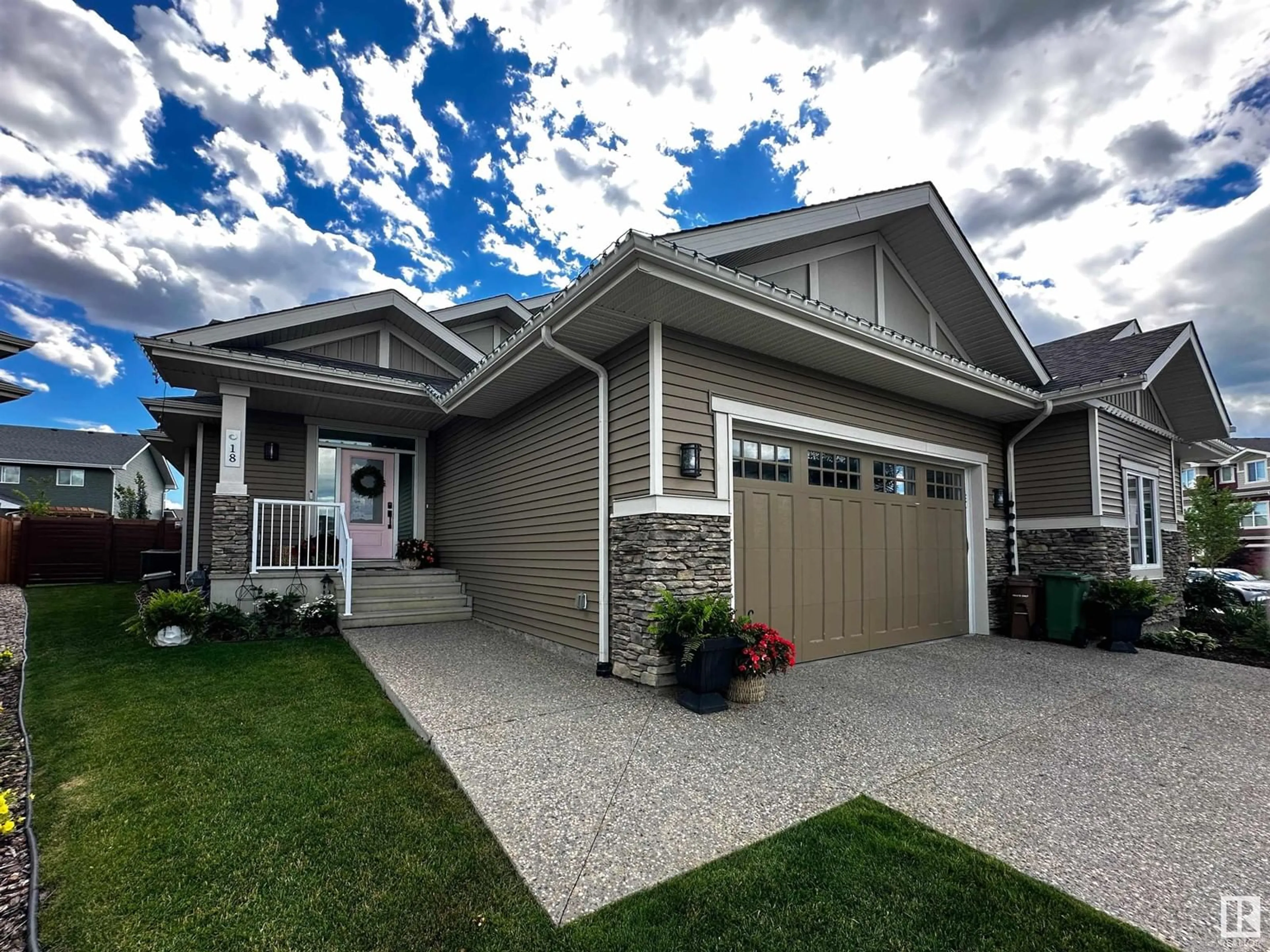 Home with vinyl exterior material, street for 18 JOYAL WY, St. Albert Alberta T8N7V7