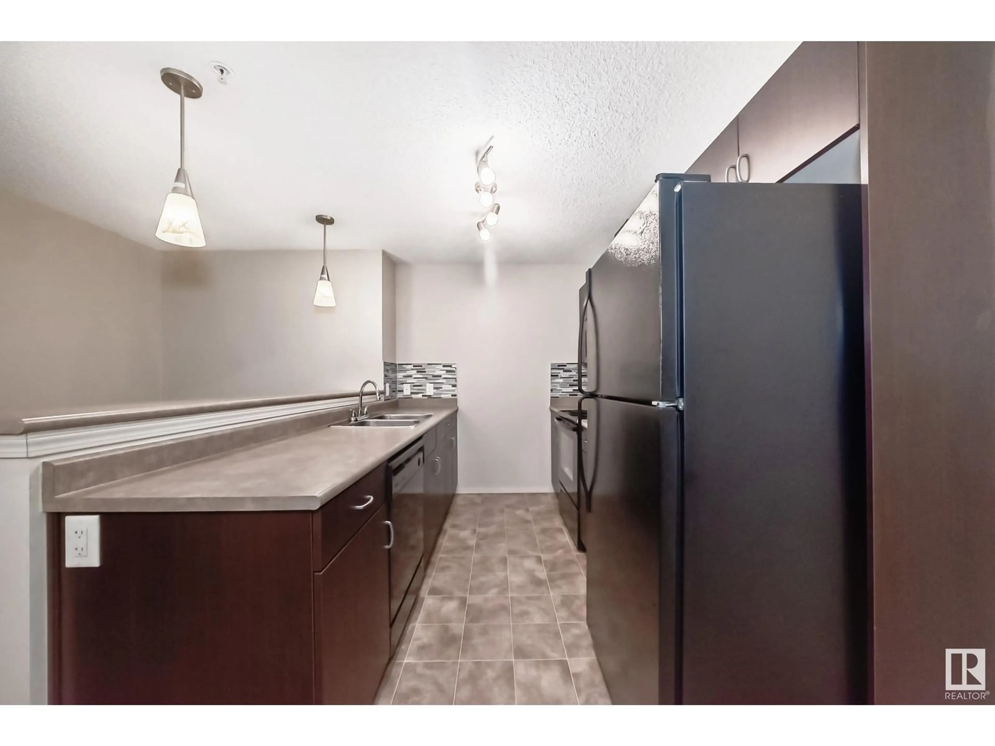 Standard kitchen, unknown for #328 1180 HYNDMAN RD NW, Edmonton Alberta T5A4S9