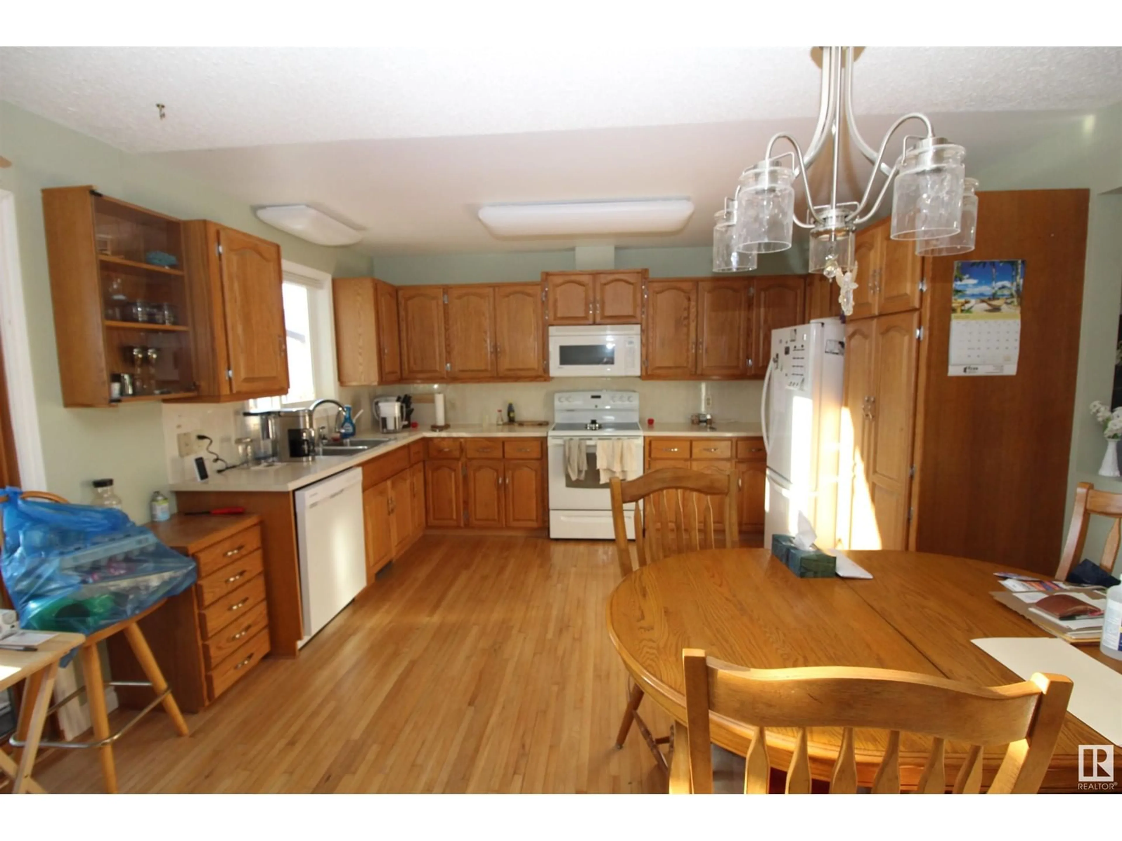 Standard kitchen, wood/laminate floor for 11031 104 ST, Westlock Alberta T7P1G5