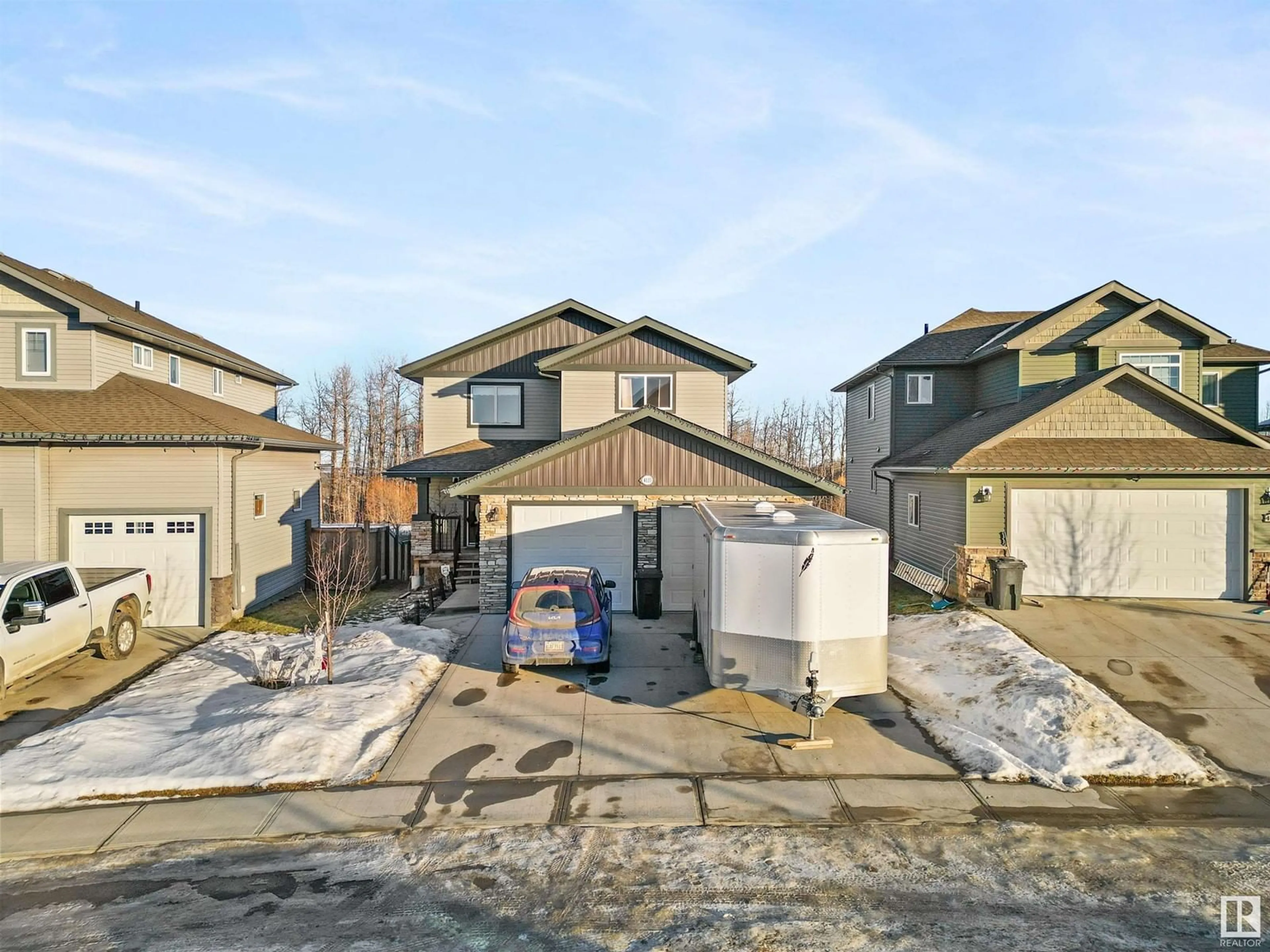 A pic from outside/outdoor area/front of a property/back of a property/a pic from drone, street for 4133 40 Street, Drayton Valley Alberta T7A0B5