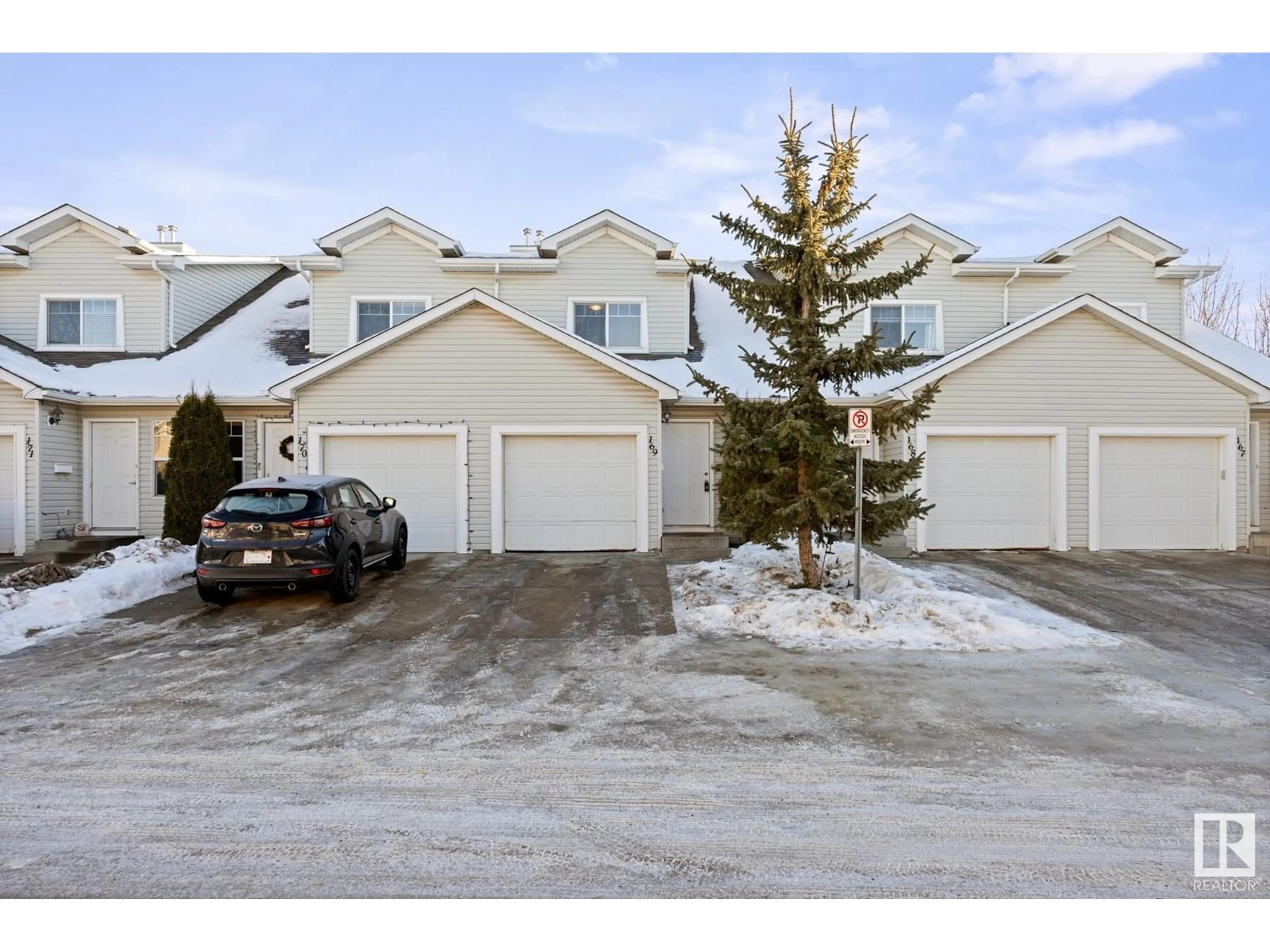 A pic from outside/outdoor area/front of a property/back of a property/a pic from drone, street for #169 150 EDWARDS DR SW, Edmonton Alberta T6X1M4