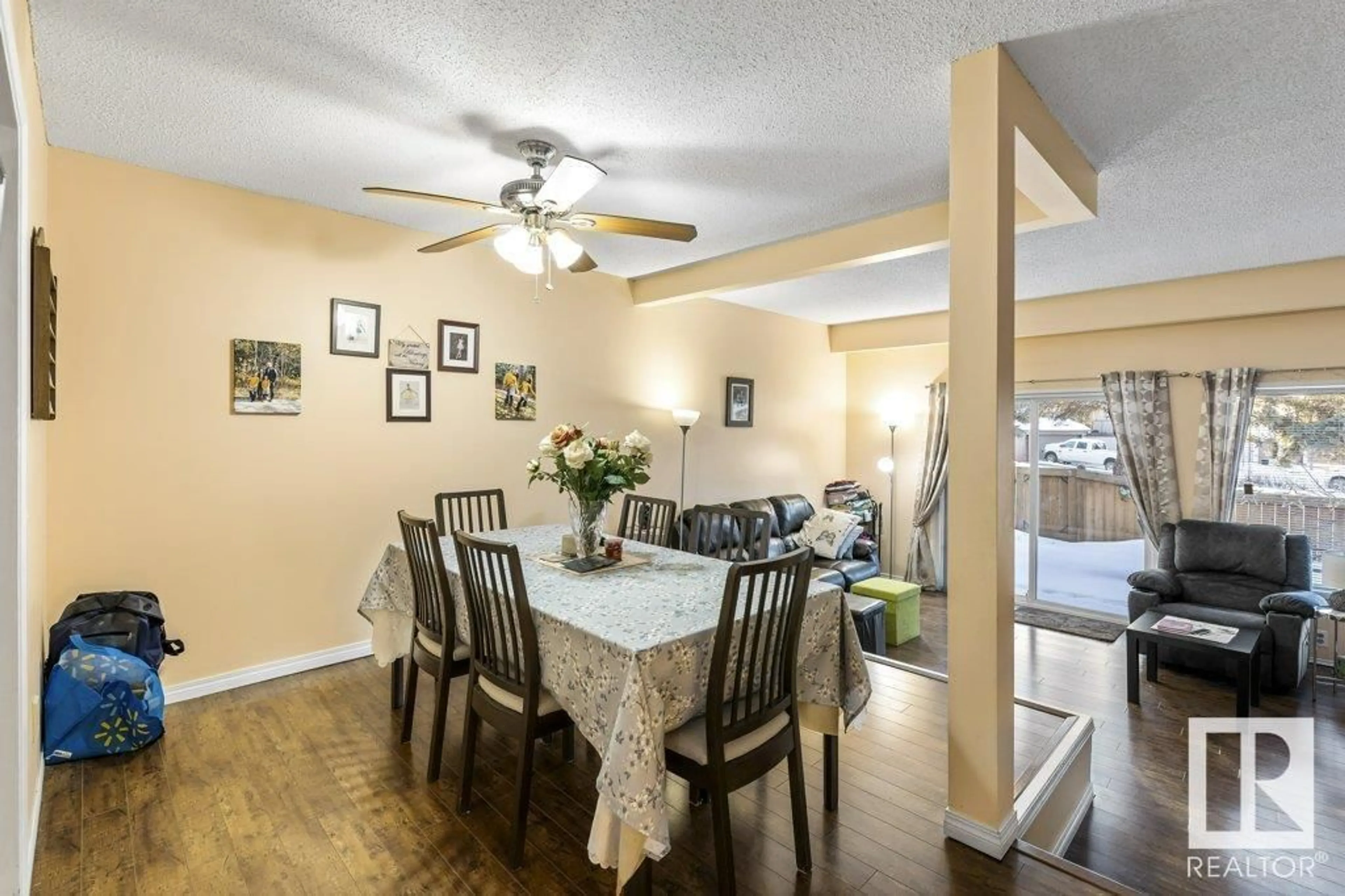 Dining room, wood/laminate floor for 30 GRANDIN WOODS ES, St. Albert Alberta T8N2H4