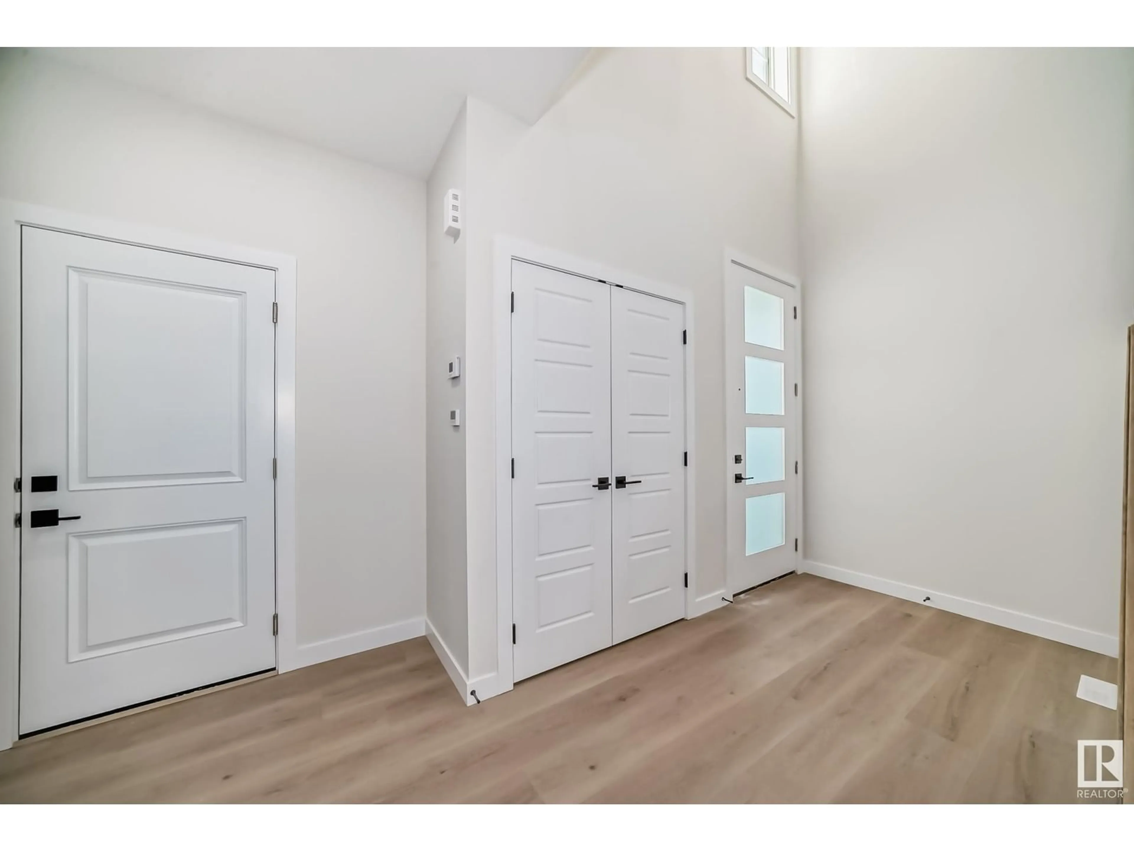 Indoor entryway for 3722 67 ST, Beaumont Alberta T6L7B7