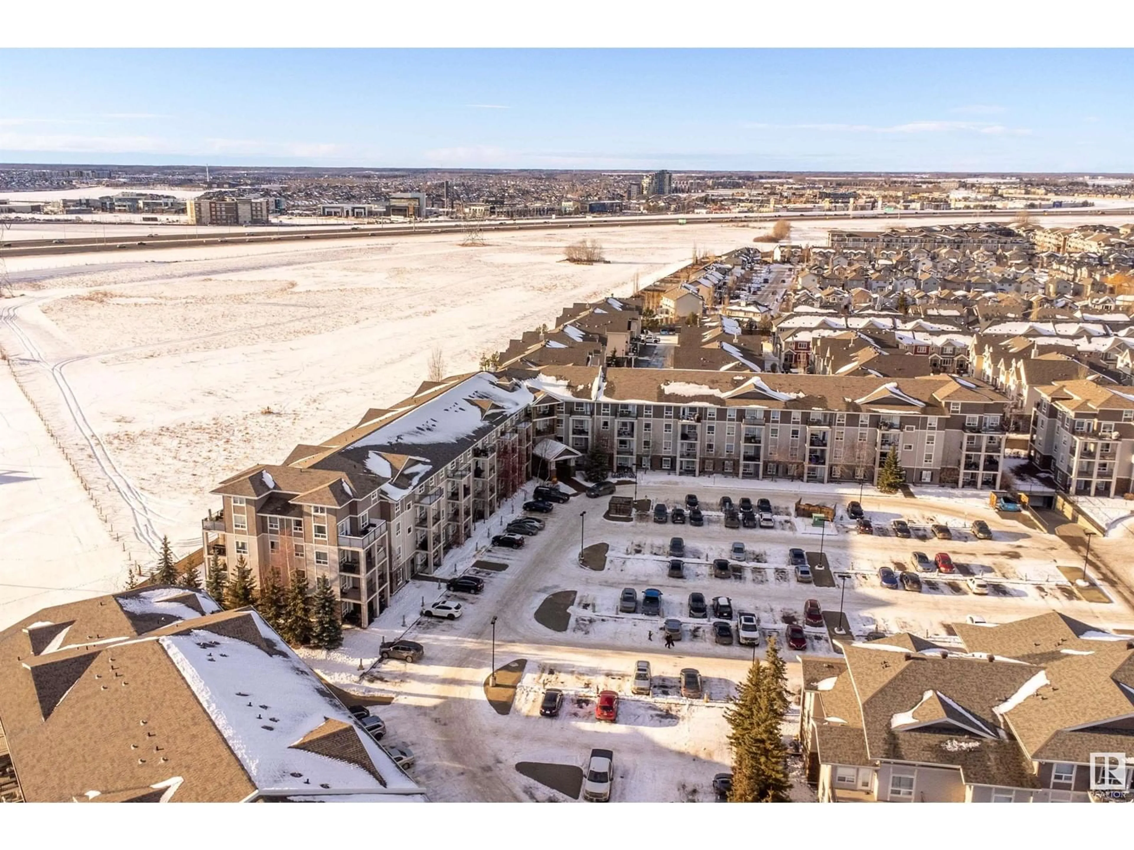 A pic from outside/outdoor area/front of a property/back of a property/a pic from drone, unknown for #6417 7331 SOUTH TERWILLEGAR DR NW, Edmonton Alberta T6R0L9