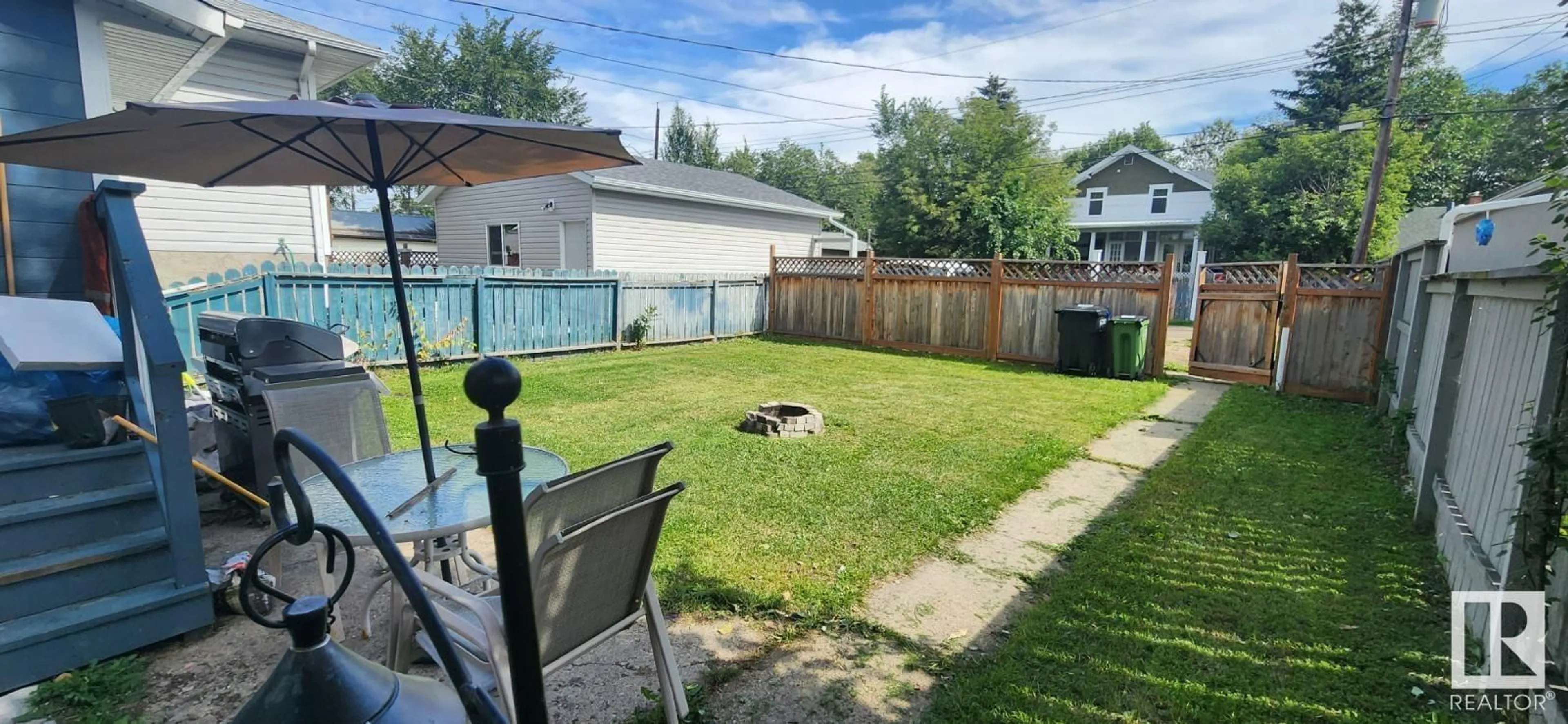 Patio, water/lake/river/ocean view for 11531 87 ST NW, Edmonton Alberta T5B3M4