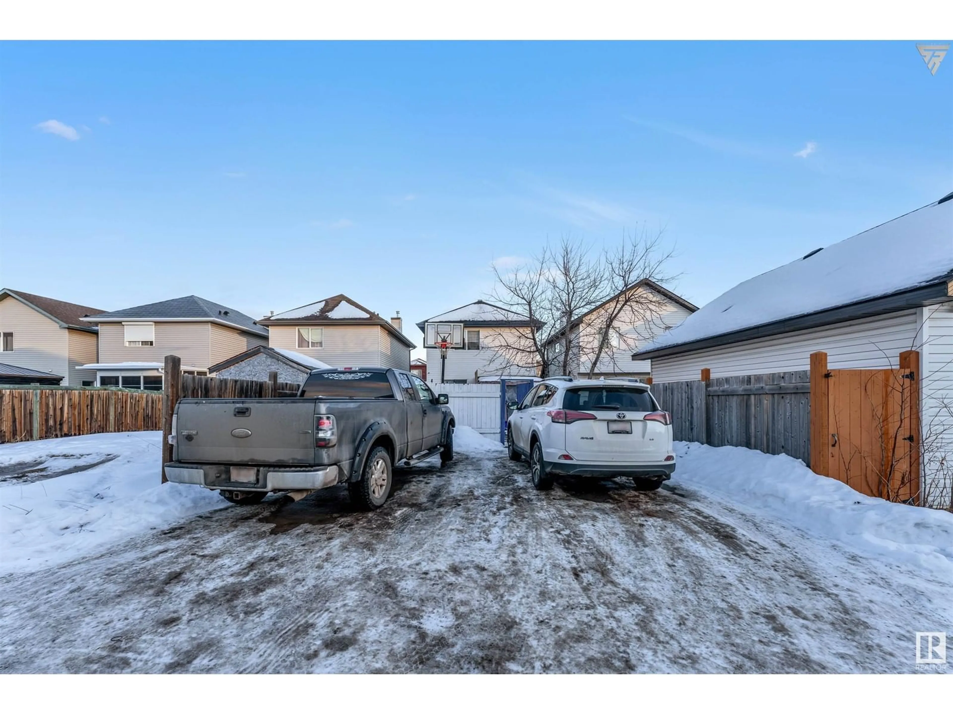 A pic from outside/outdoor area/front of a property/back of a property/a pic from drone, street for 16308 57 st NW, Edmonton Alberta T5Y0A1