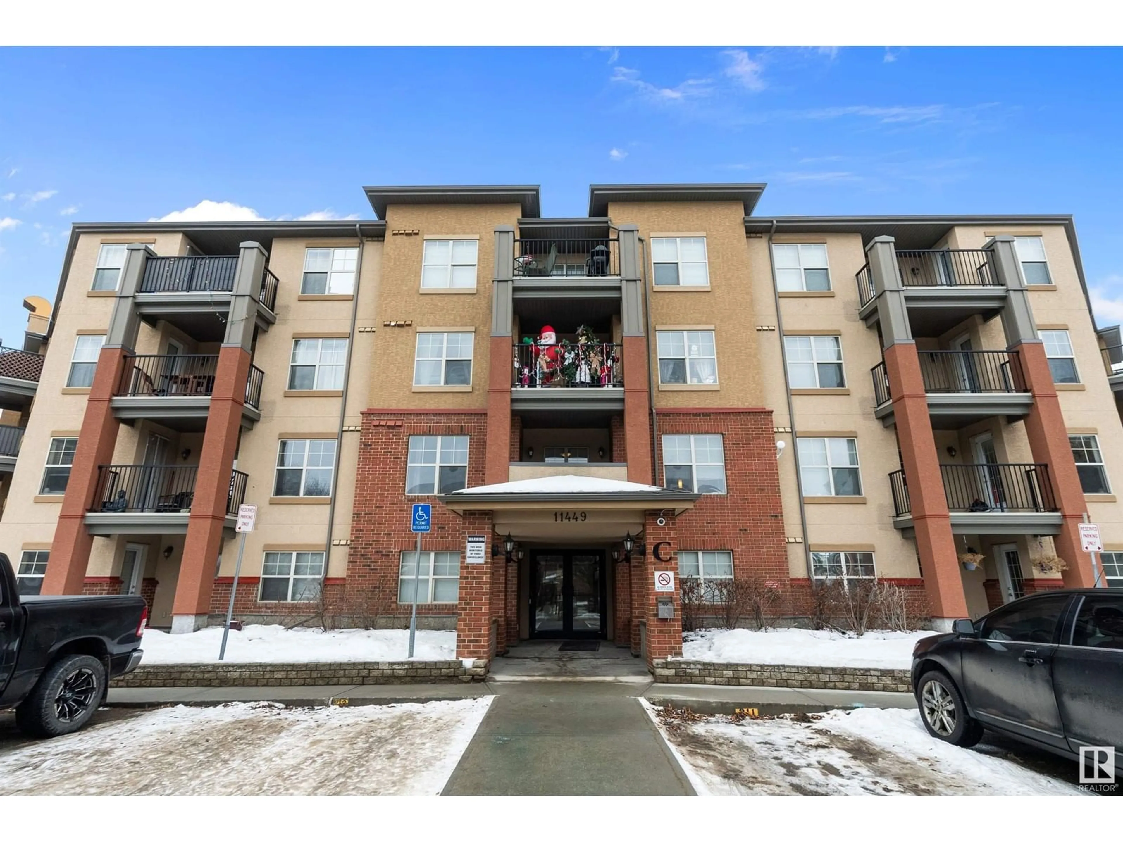 Indoor foyer for #109 11449 ELLERSLIE RD SW, Edmonton Alberta T6W1J9