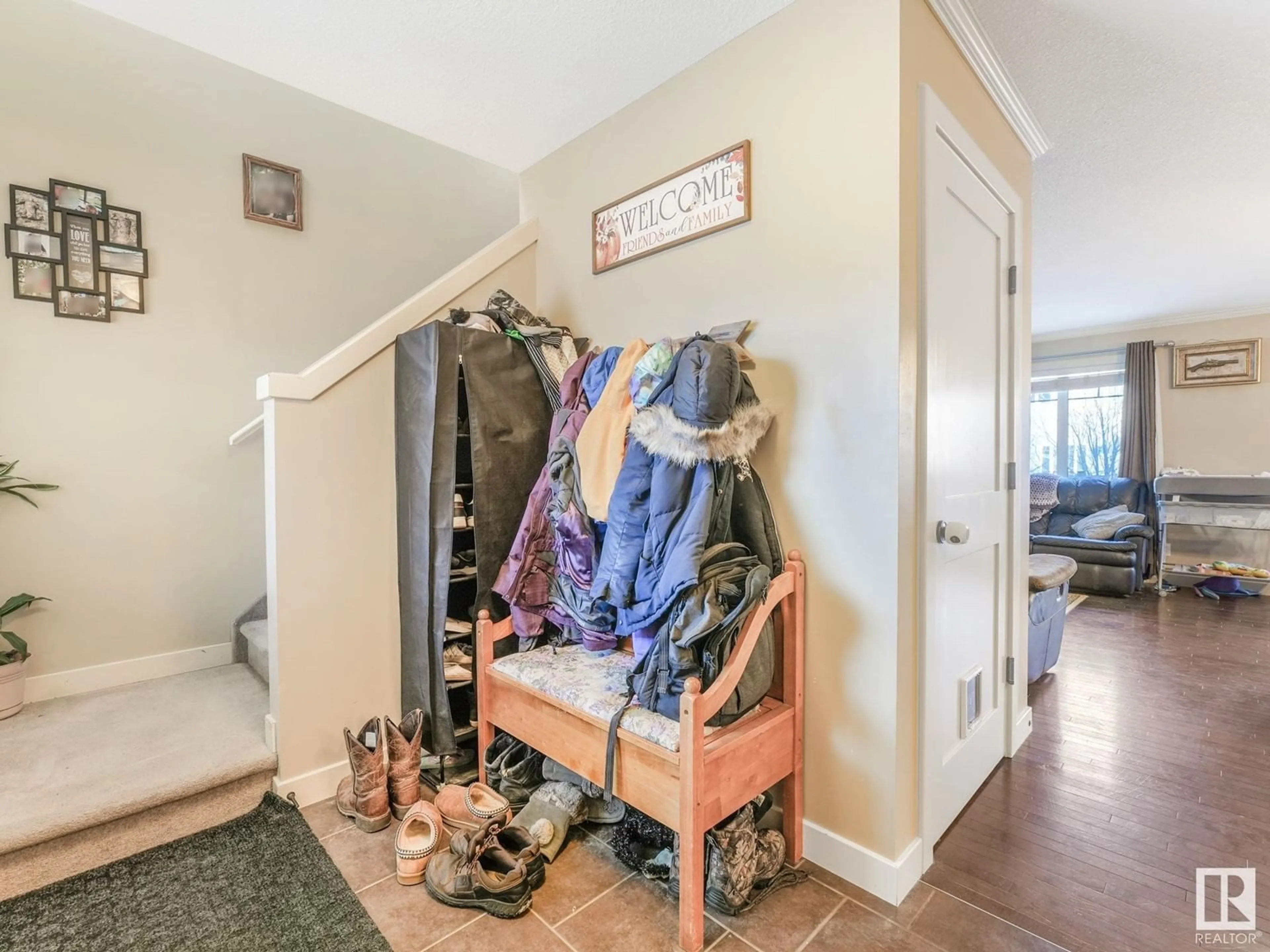 Indoor entryway for 297 AVENA CI, Leduc Alberta T9E0L9