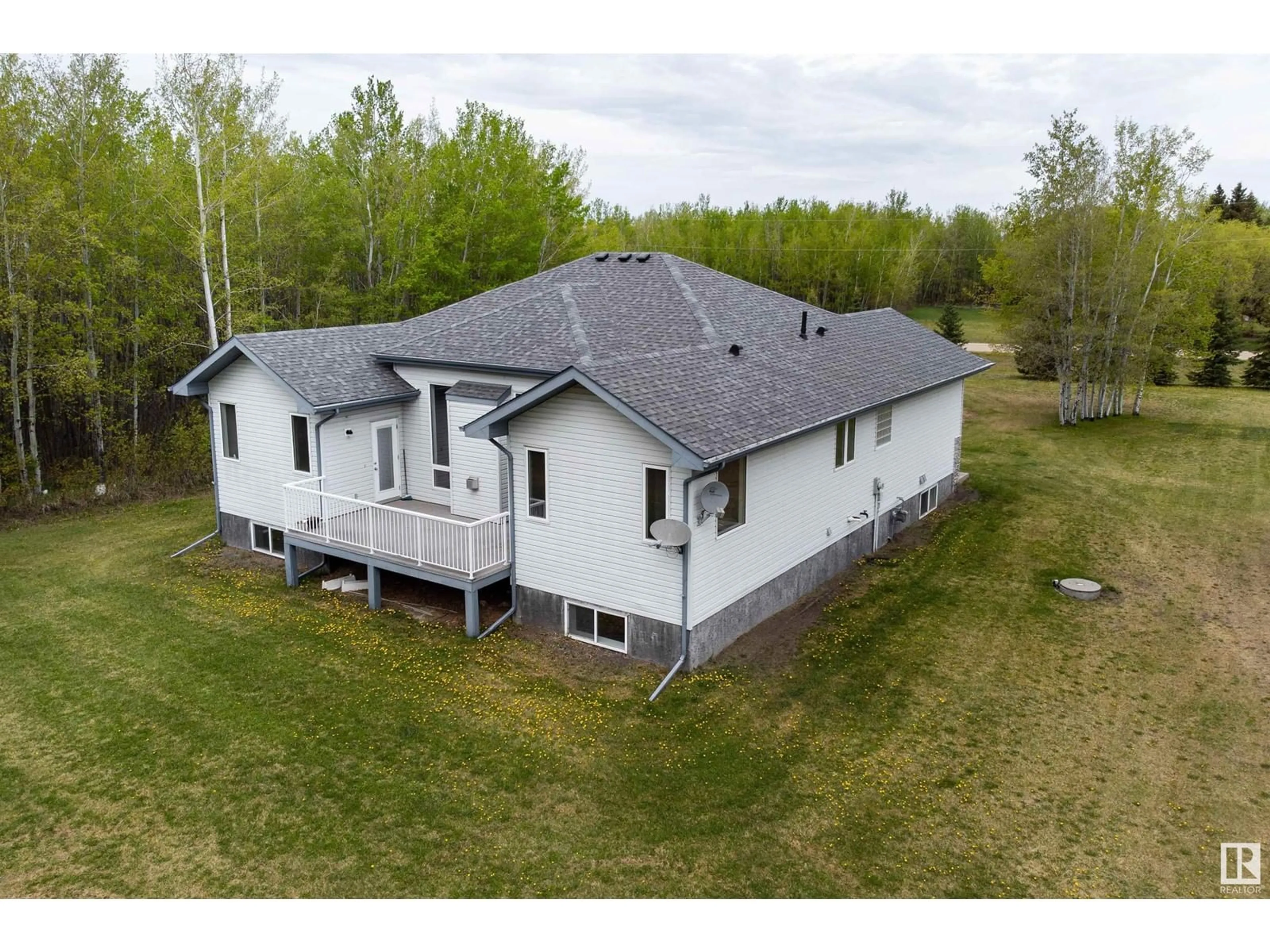 A pic from outside/outdoor area/front of a property/back of a property/a pic from drone, building for 30 50210 RGE ROAD 244, Rural Leduc County Alberta T4X0N9