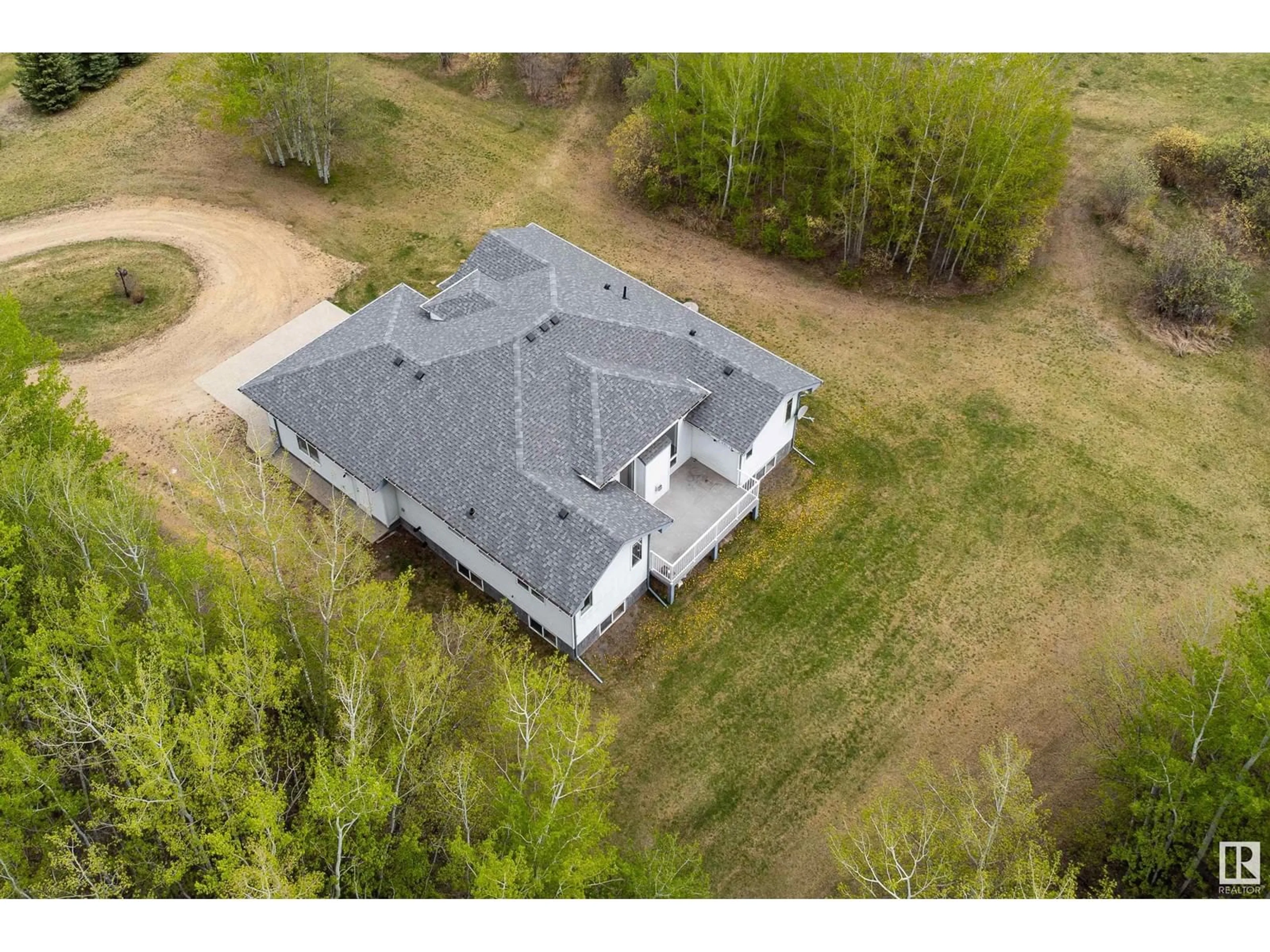 A pic from outside/outdoor area/front of a property/back of a property/a pic from drone, building for 30 50210 RGE ROAD 244, Rural Leduc County Alberta T4X0N9