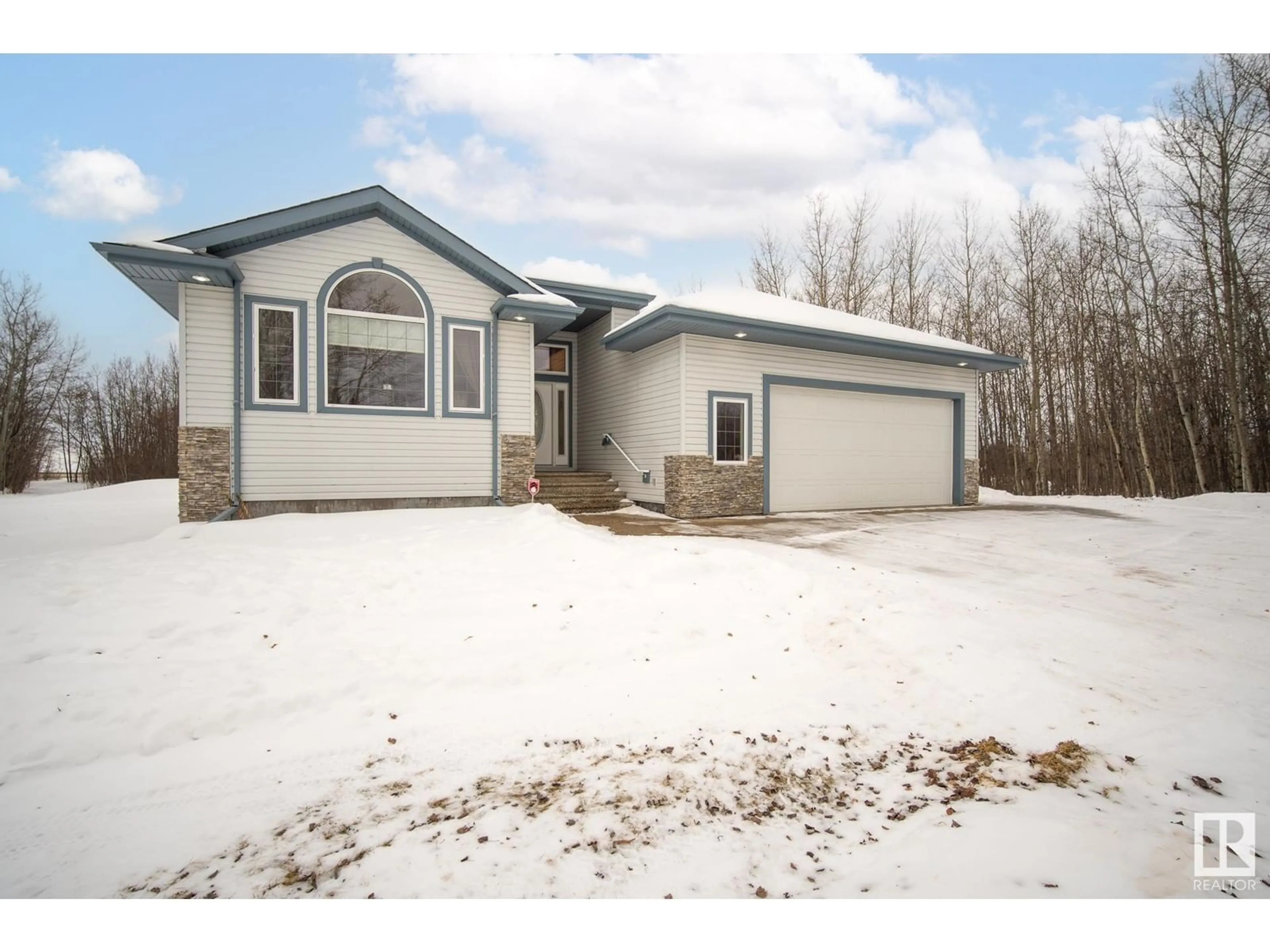 Indoor garage for #30 50210 RGE ROAD 244, Rural Leduc County Alberta T4X0N9