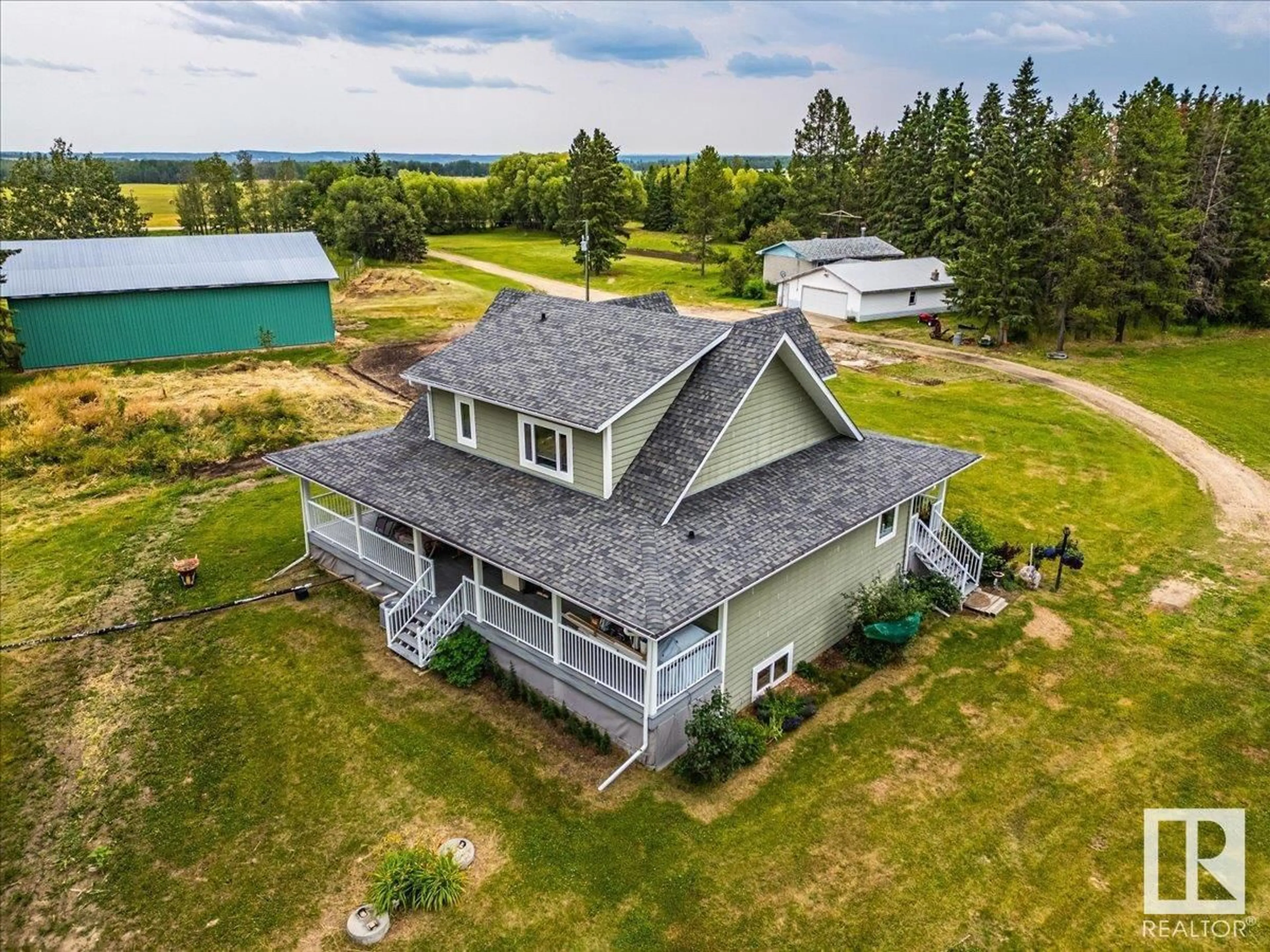 A pic from outside/outdoor area/front of a property/back of a property/a pic from drone, water/lake/river/ocean view for 48426 Rge Rd 80, Rural Brazeau County Alberta T7A2A1